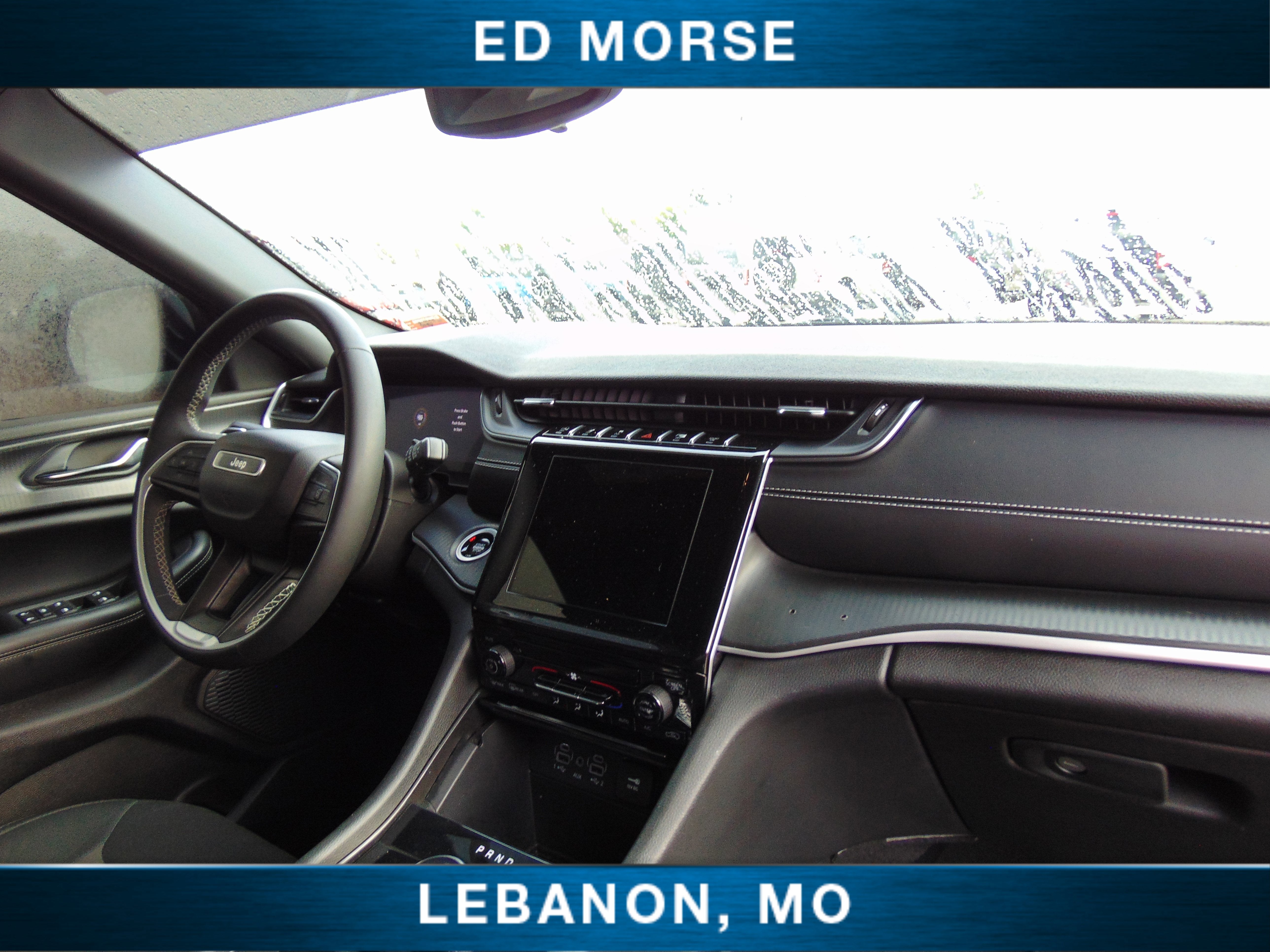 2024 Jeep Grand Cherokee Laredo