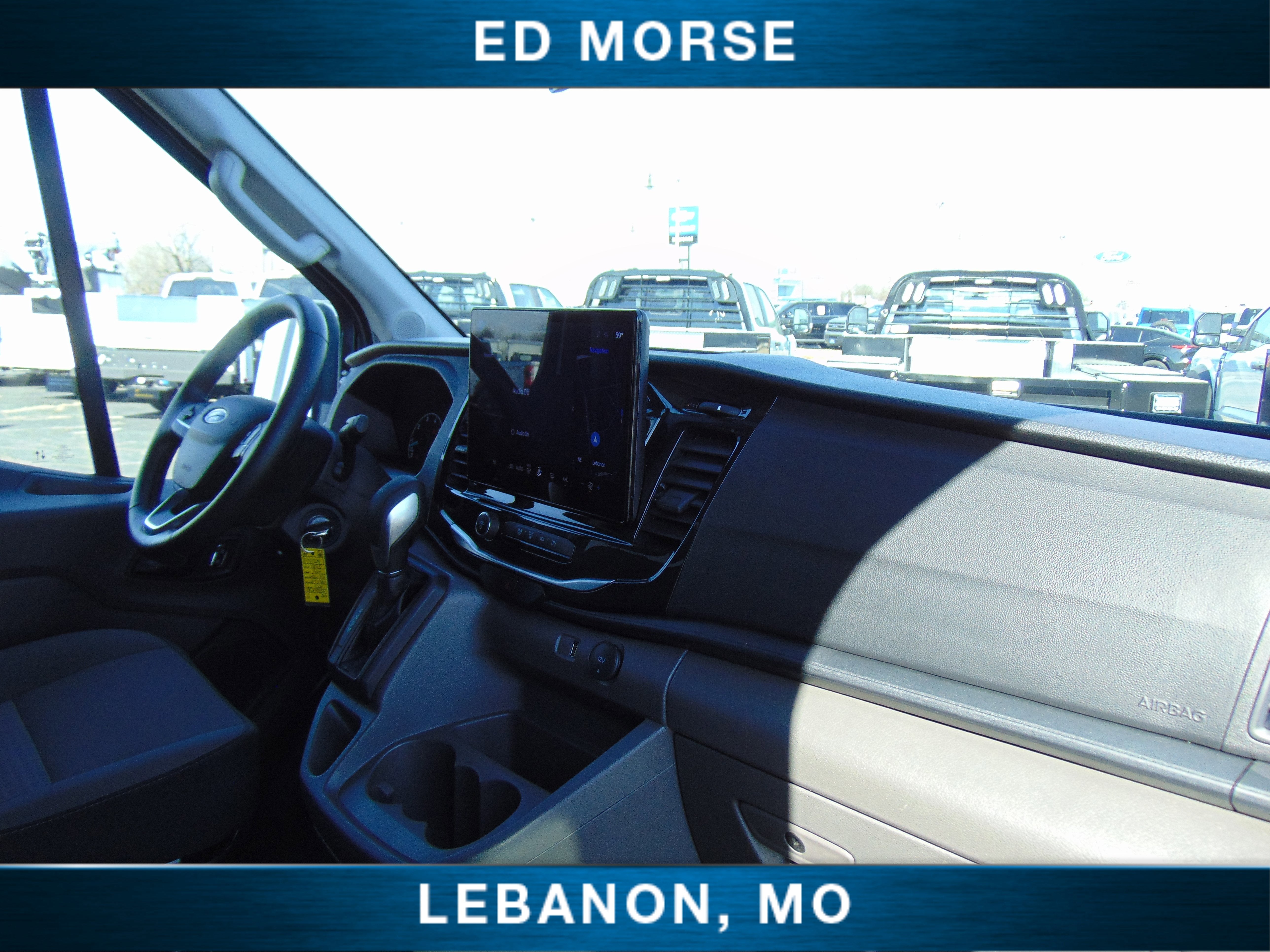 2025 Ford Transit Passenger Wagon XLT