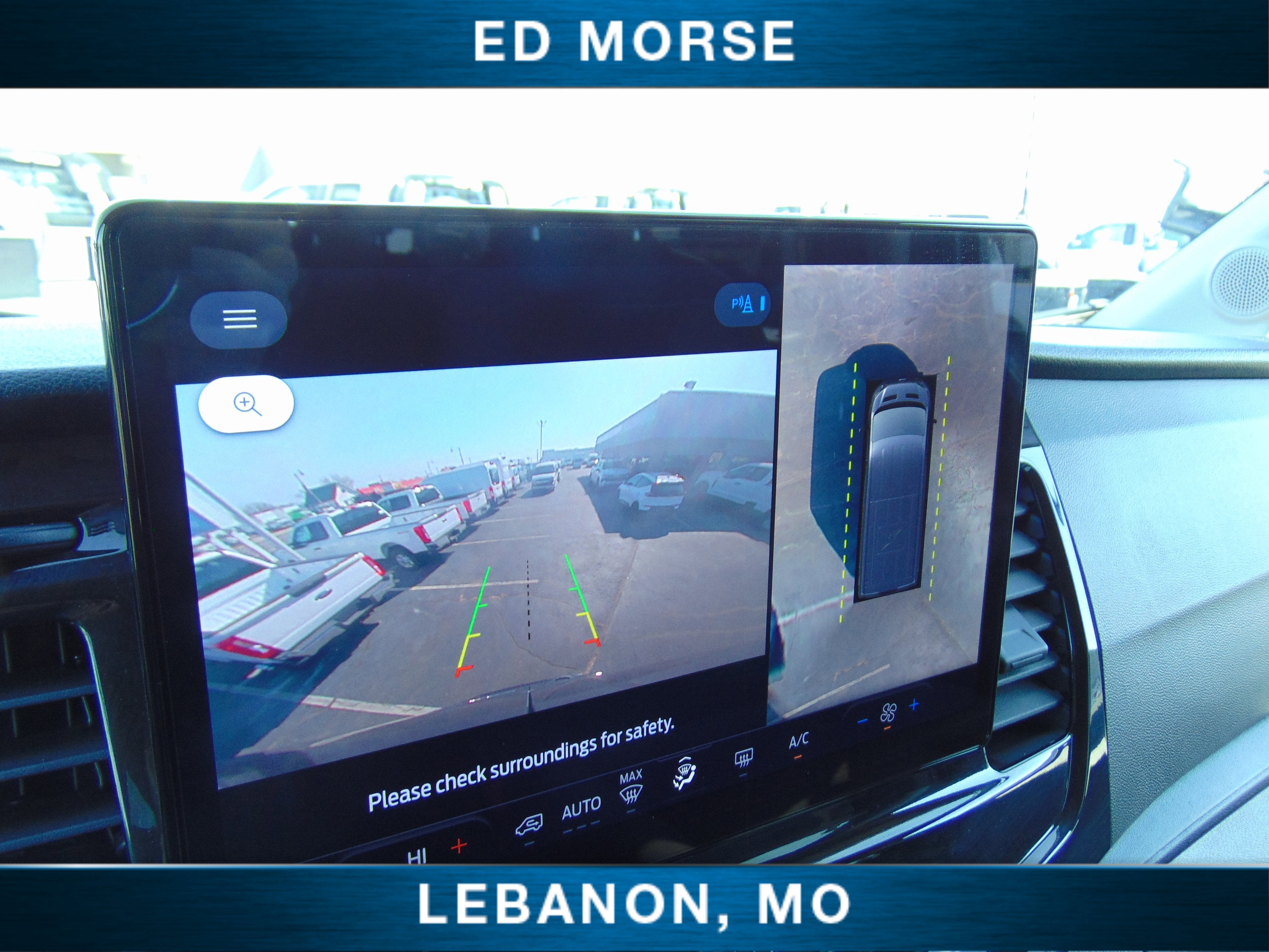 2025 Ford Transit Passenger Wagon XLT