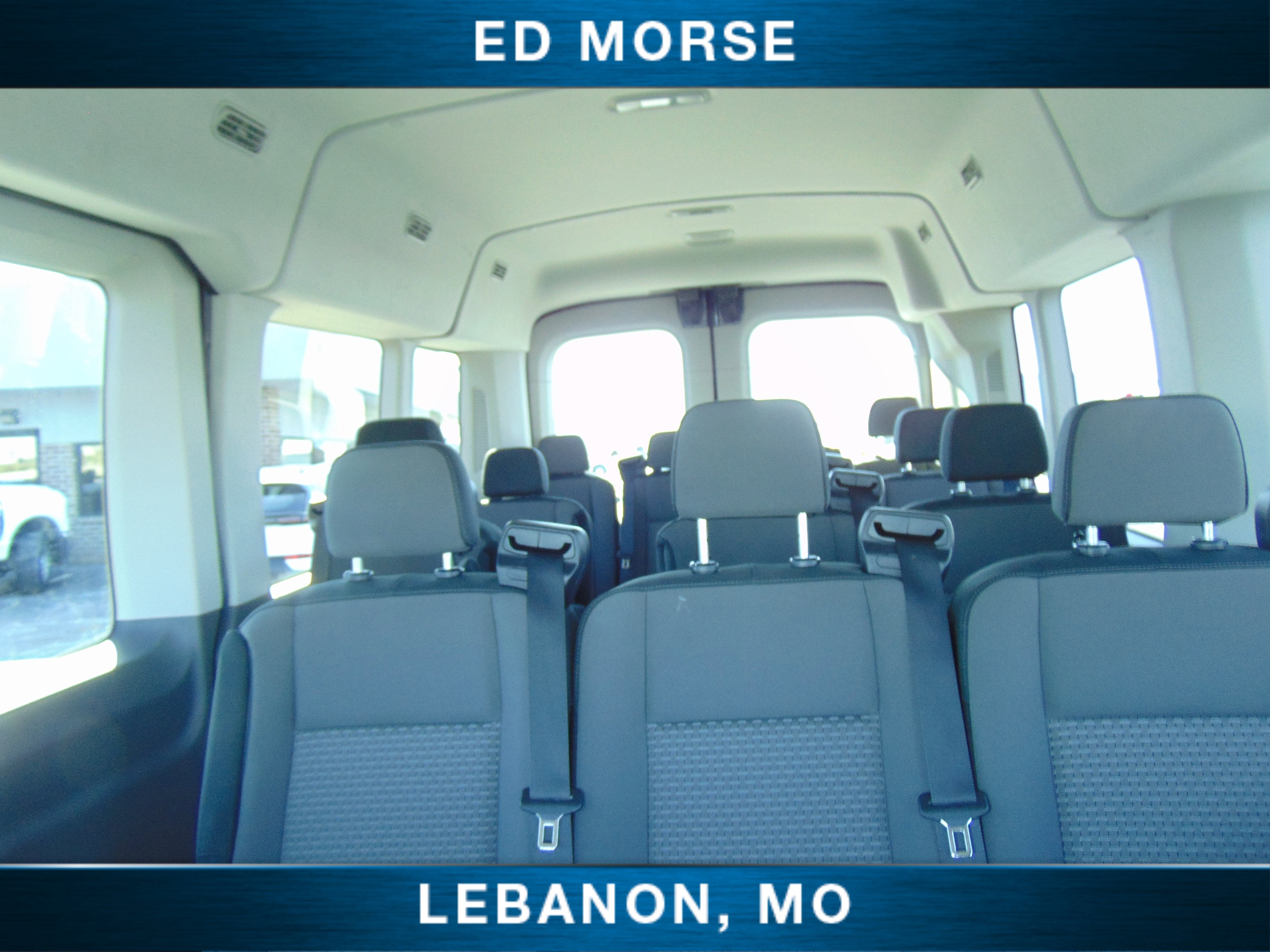 2025 Ford Transit Passenger Wagon XLT