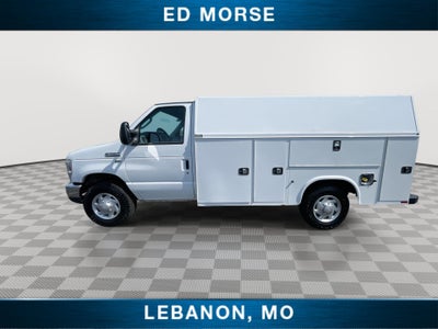 2016 Ford Econoline Commercial Cutaway Base