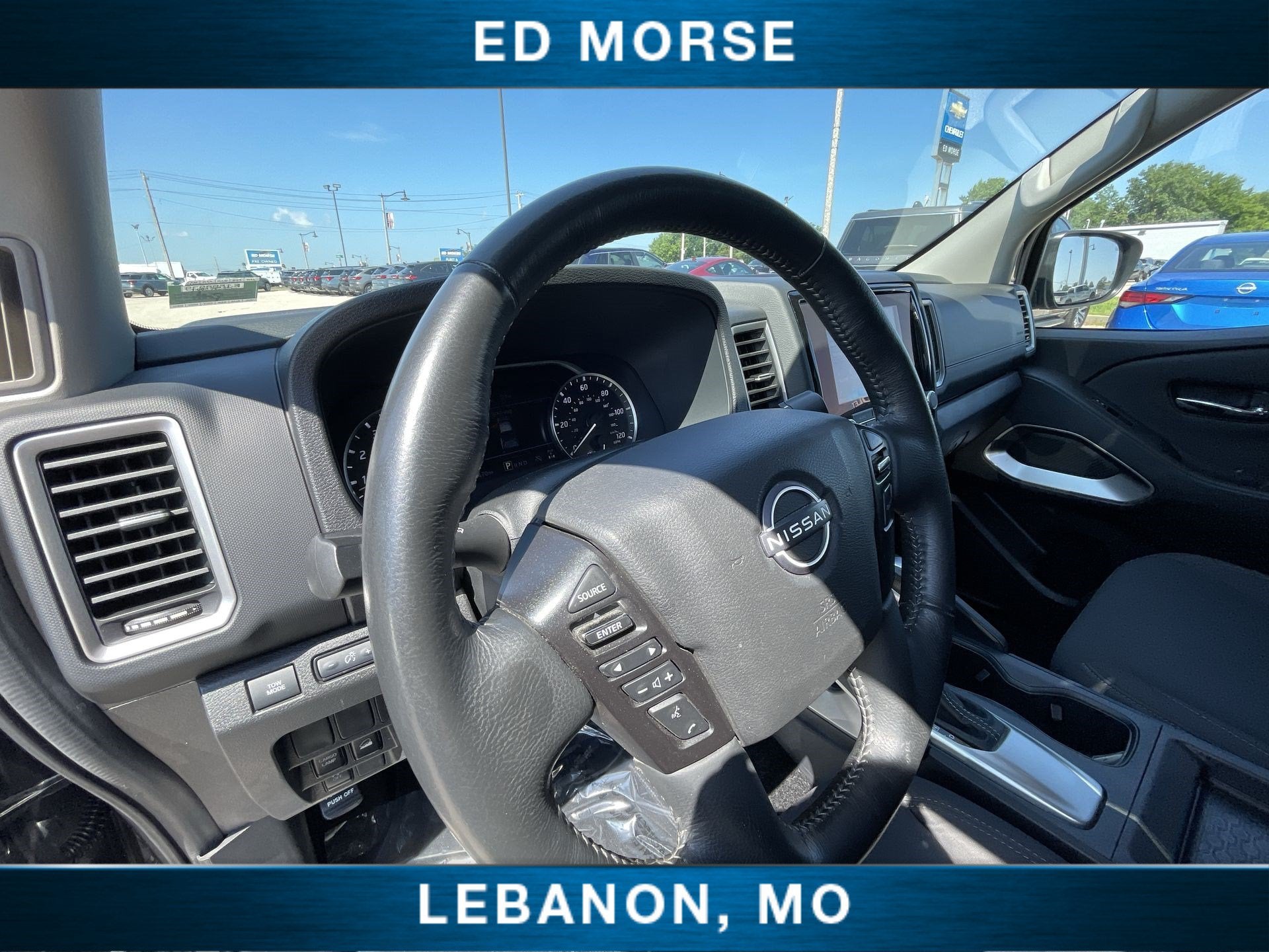 2023 Nissan Frontier SV