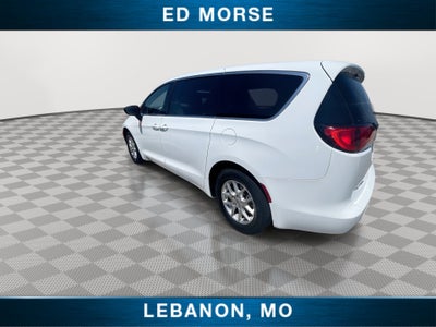 2024 Chrysler Voyager LX