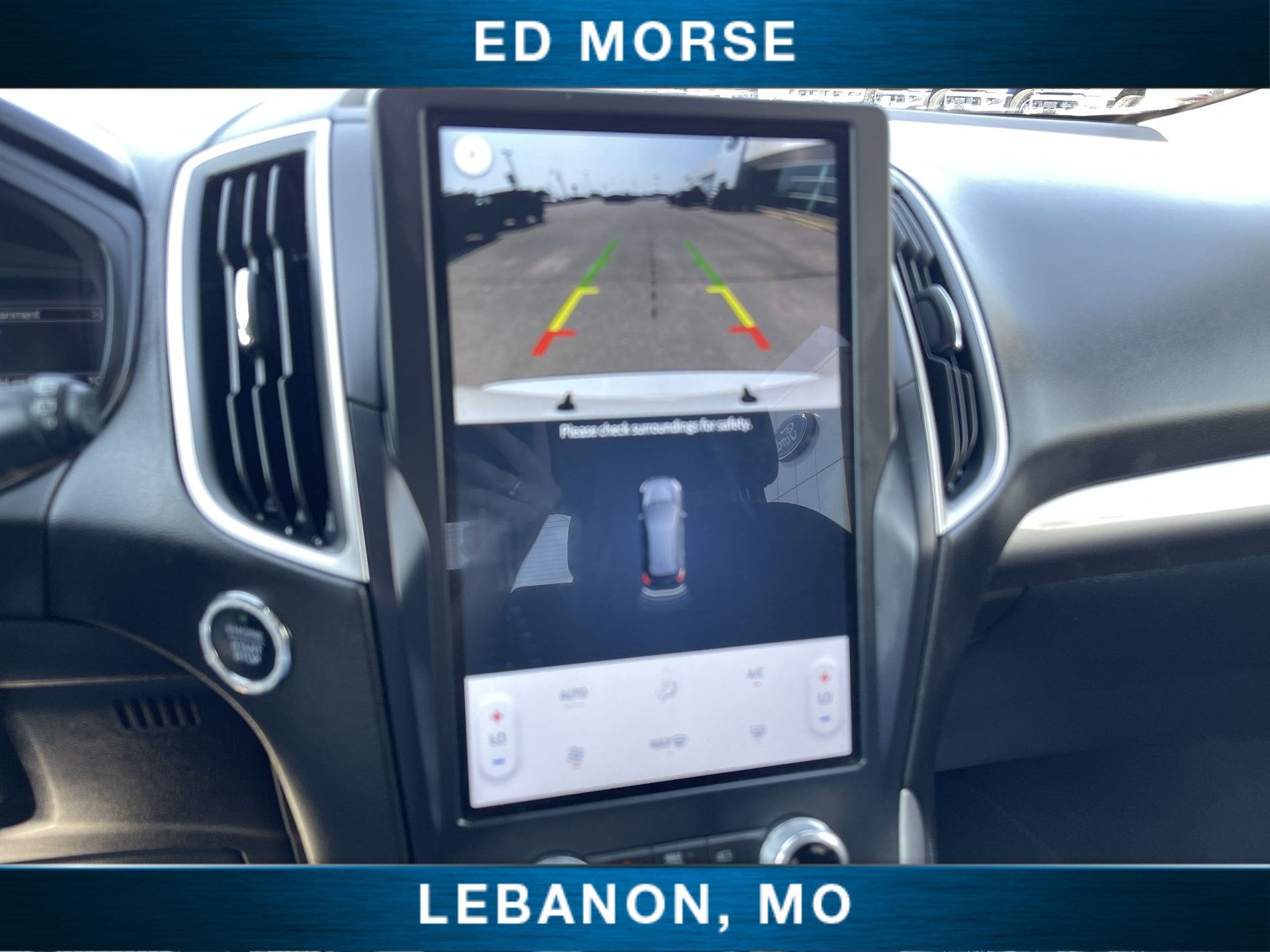 2022 Ford Edge SE