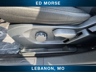 2022 Ford Edge SE