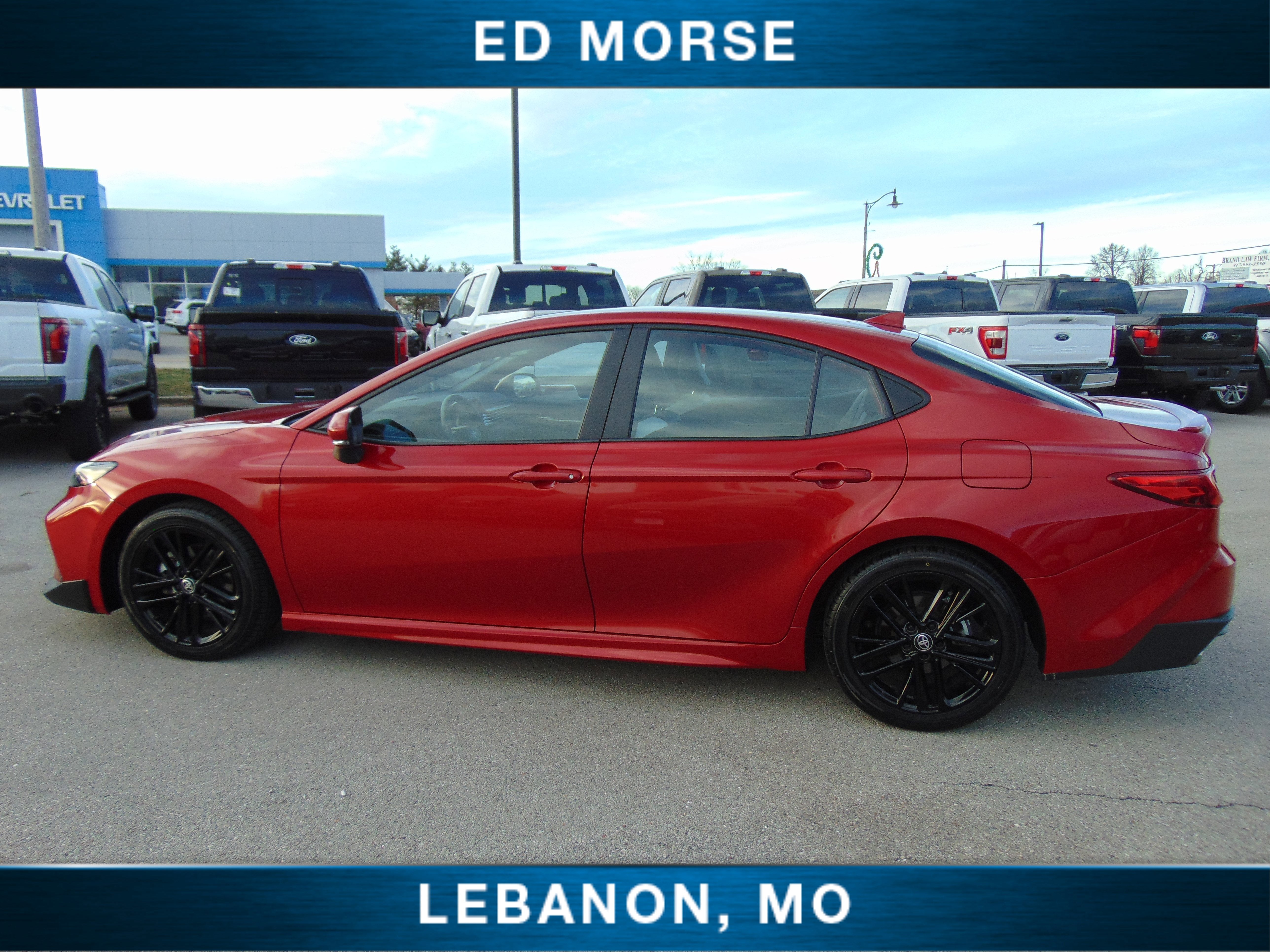 2025 Toyota Camry SE