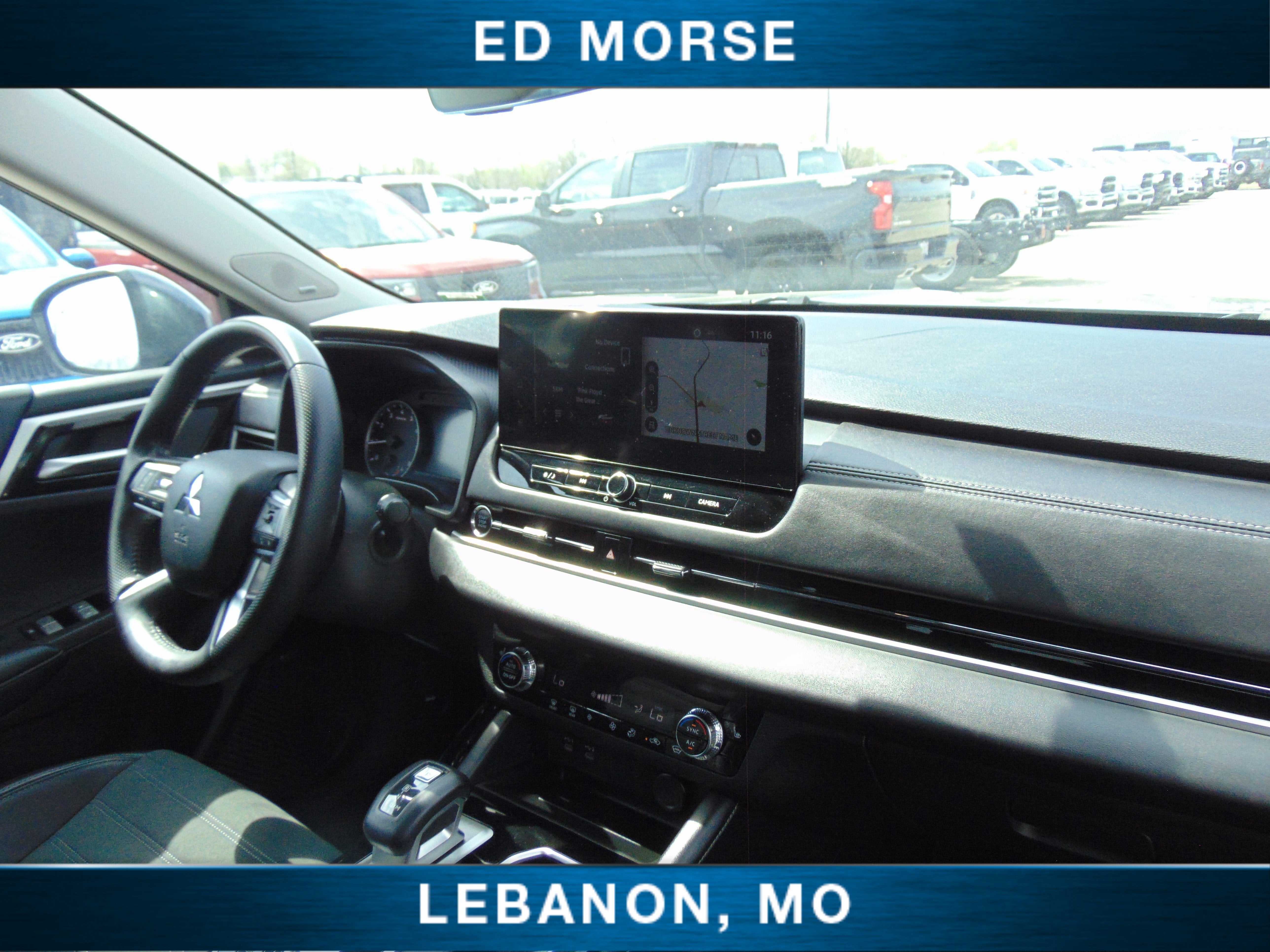 2025 Mitsubishi Outlander SE