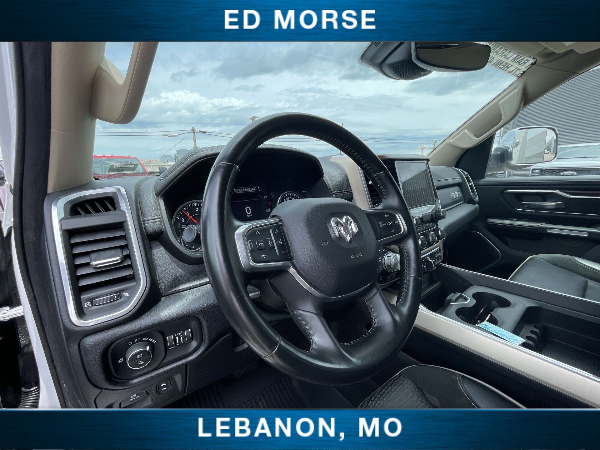 2021 RAM 1500 Laramie Crew Cab 4x4 5'7" Box