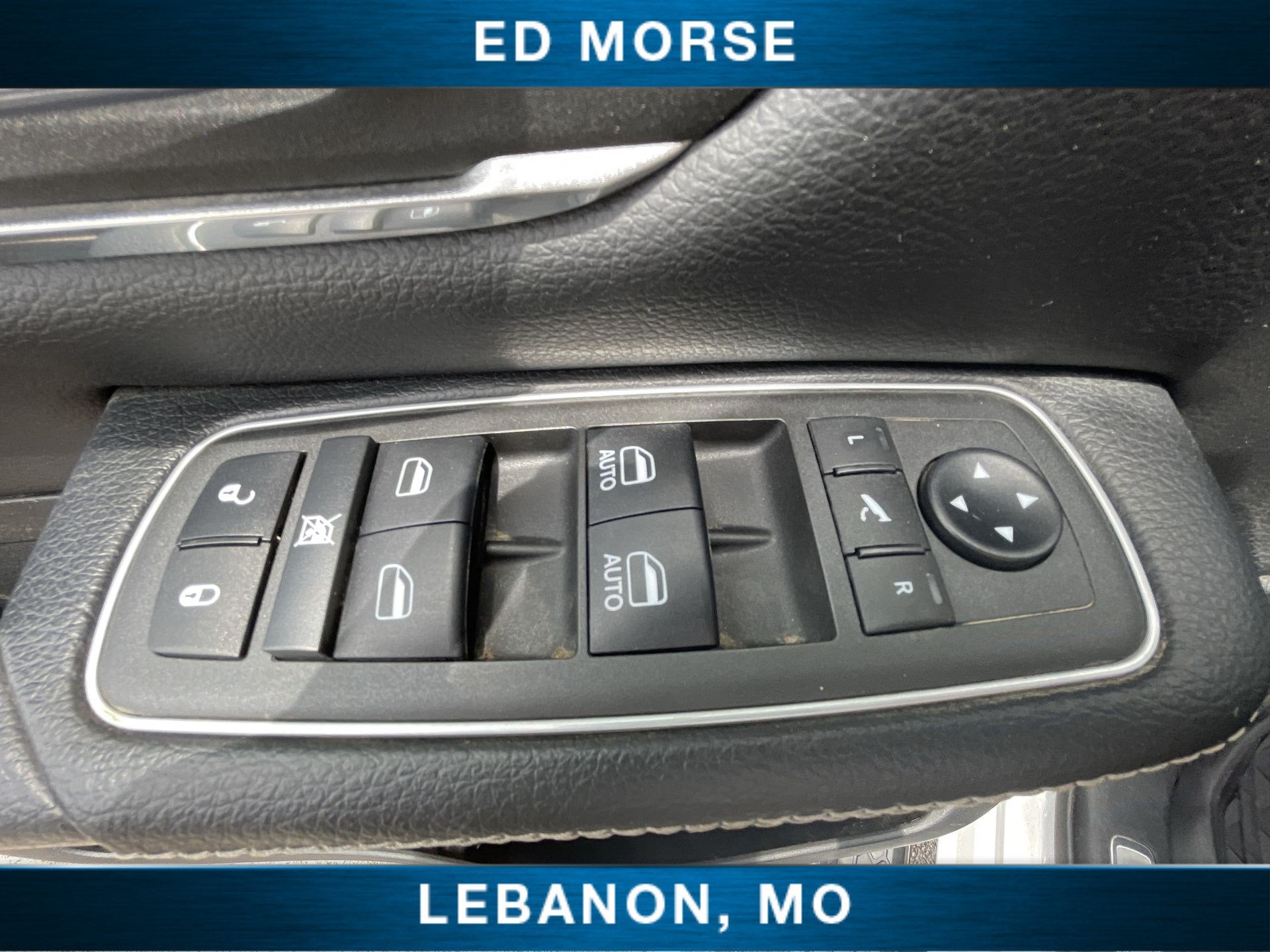 2021 RAM 1500 Laramie Crew Cab 4x4 5'7" Box