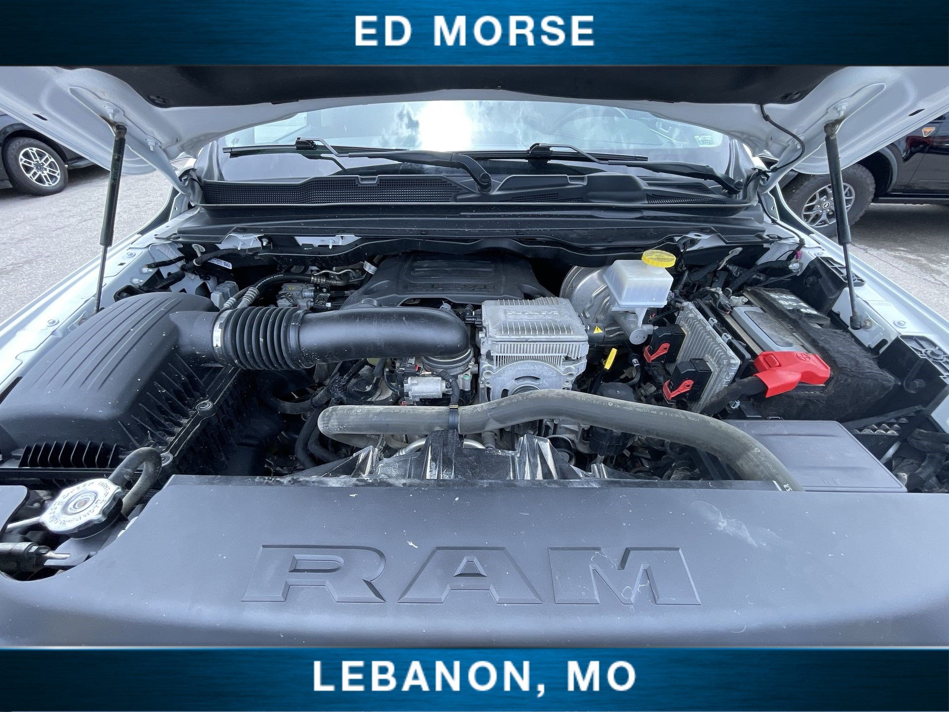 2021 RAM 1500 Laramie Crew Cab 4x4 5'7" Box