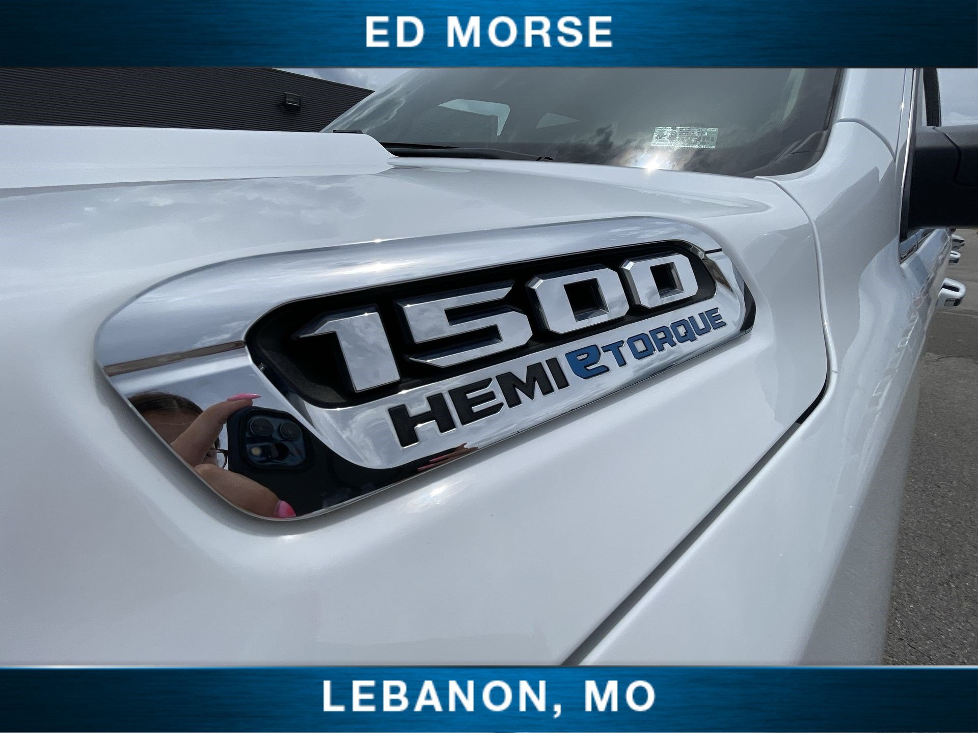 2021 RAM 1500 Laramie Crew Cab 4x4 5'7" Box