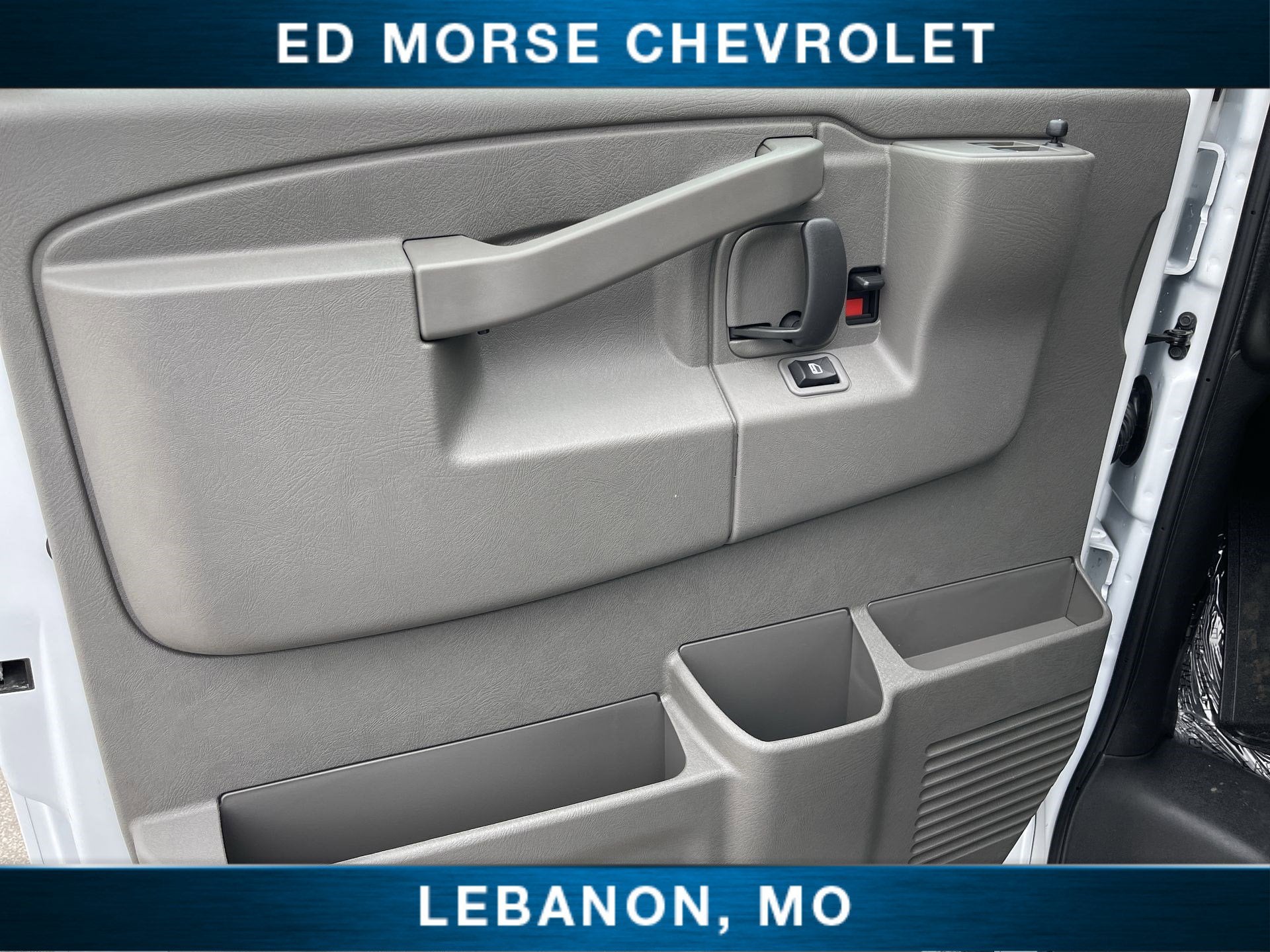 2026 Chevrolet Express Passenger LS