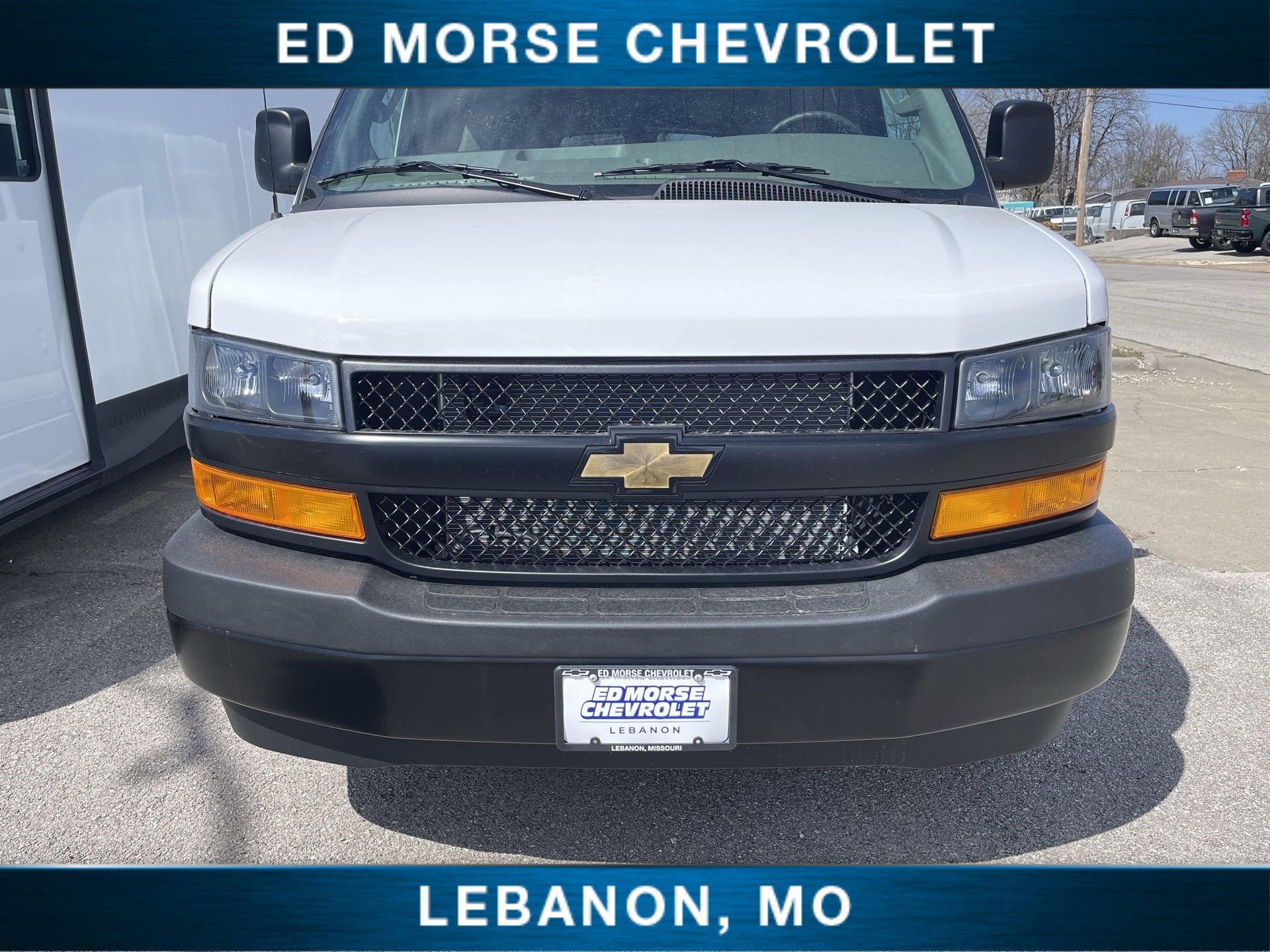 2026 Chevrolet Express Passenger LS