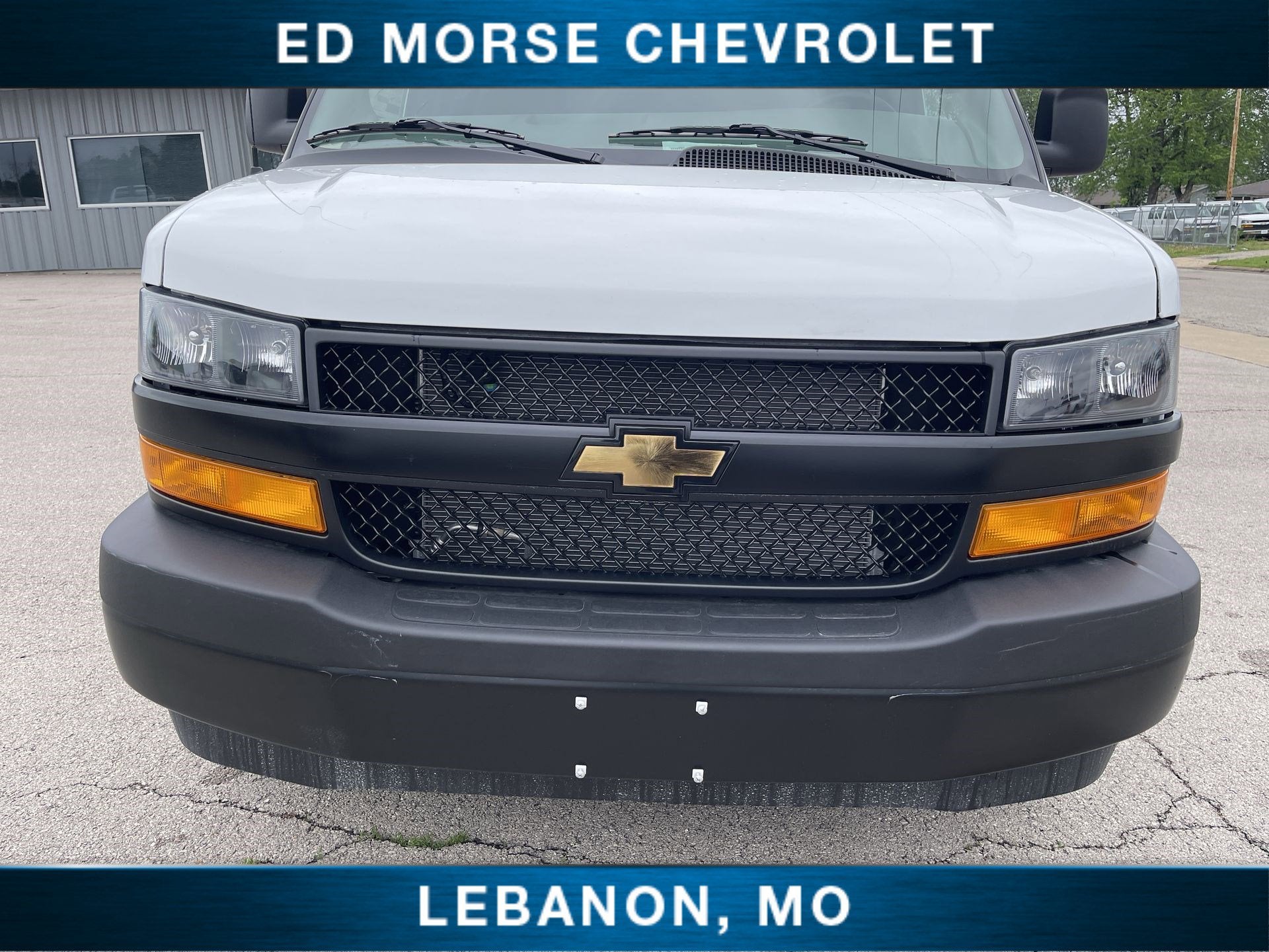 2026 Chevrolet Express Passenger LS