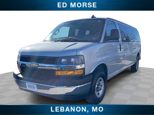 2025 Chevrolet Express Passenger 3500 1LT