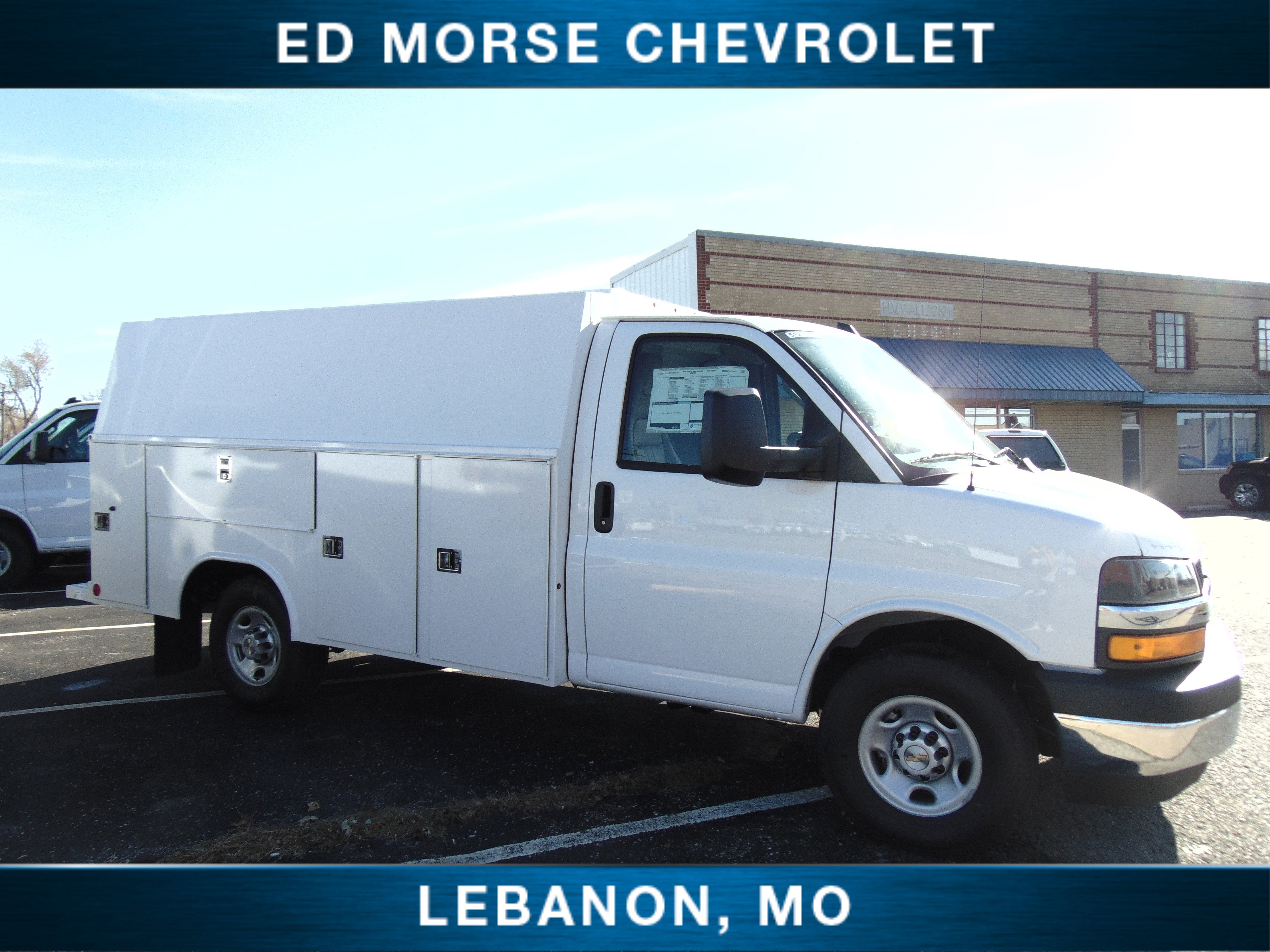 2025 Chevrolet Express Cutaway 3500 1WT