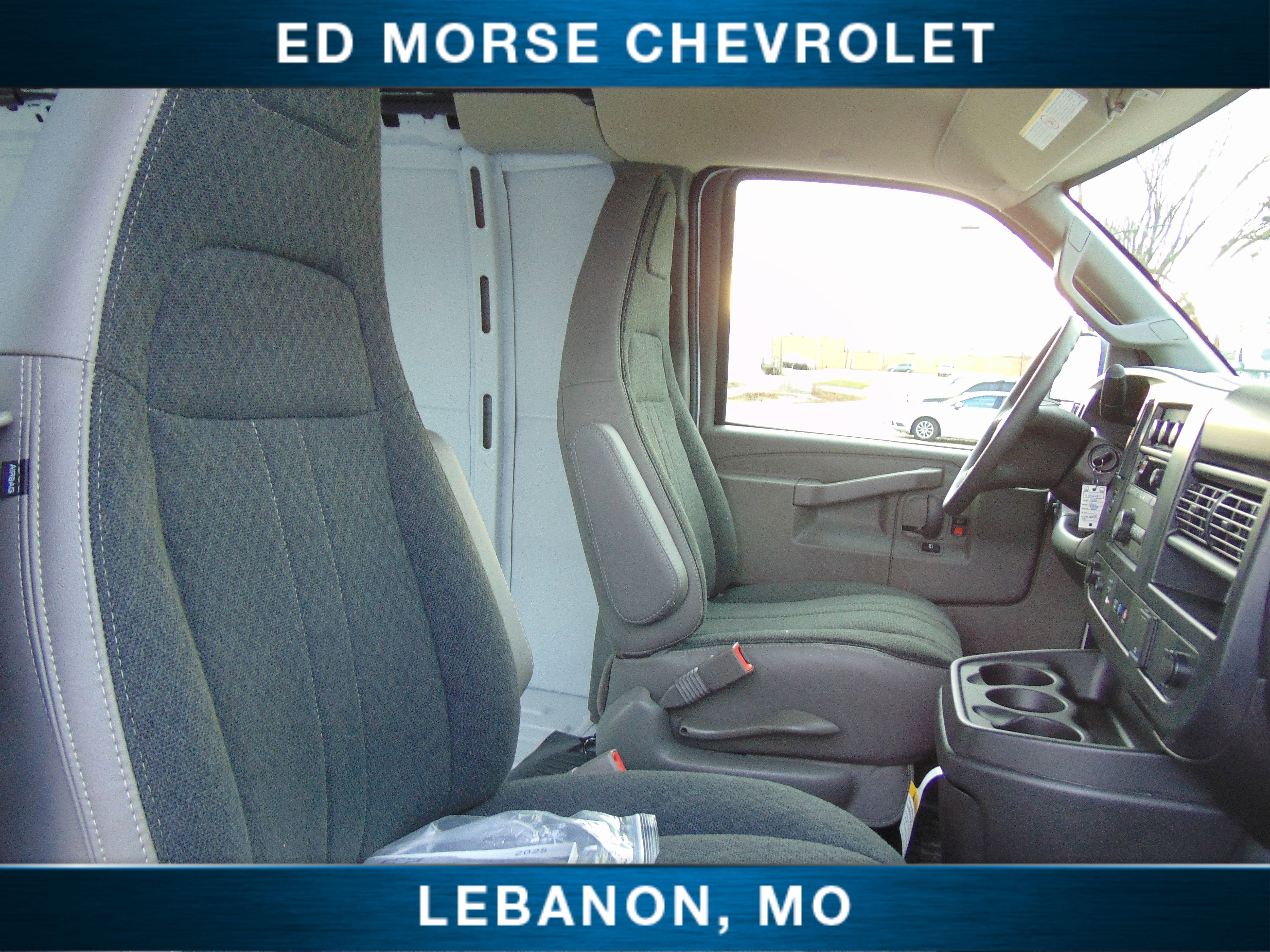 2025 Chevrolet Express Cargo 2500 WT