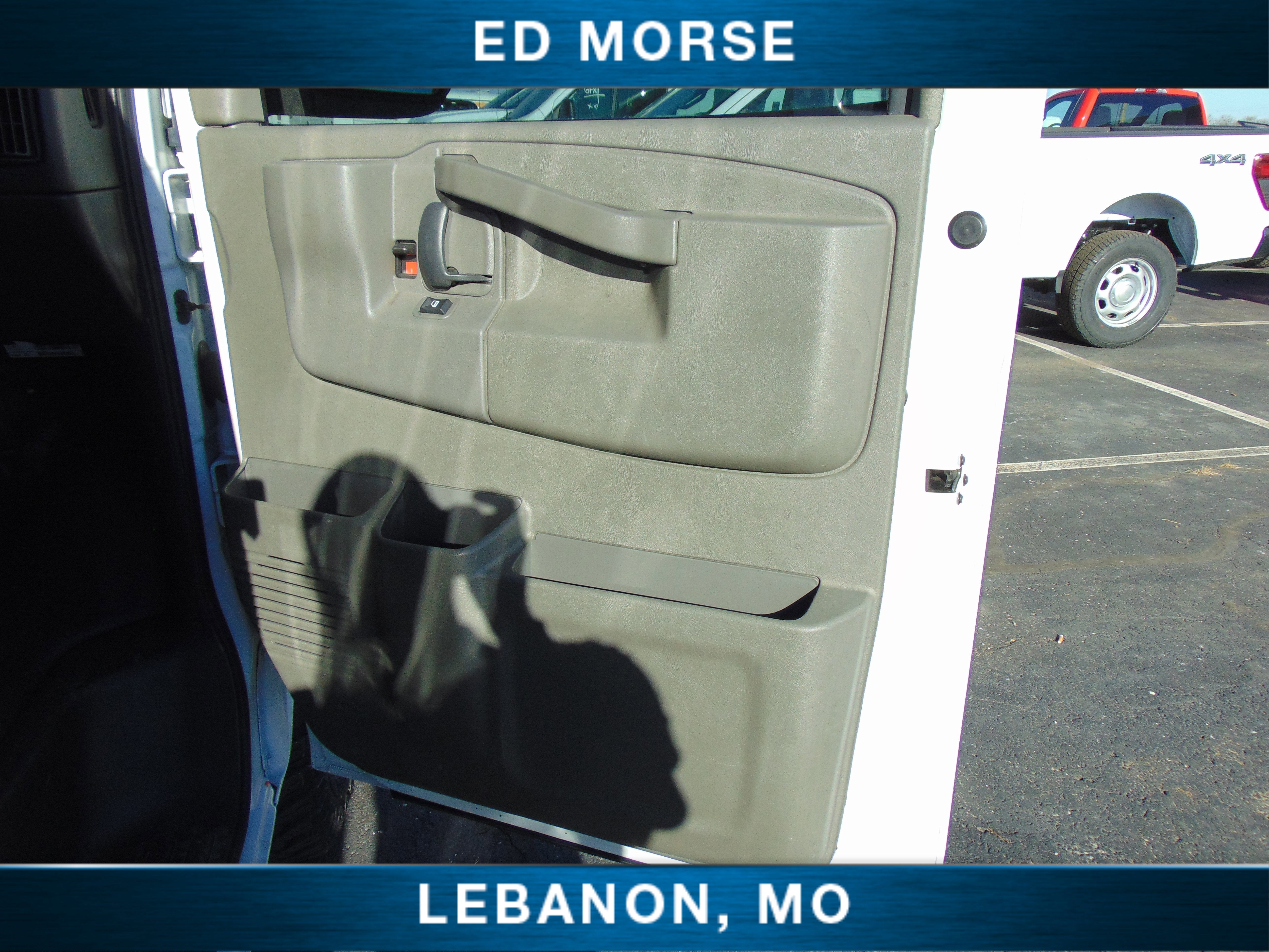 2022 Chevrolet Express Cargo 2500 WT