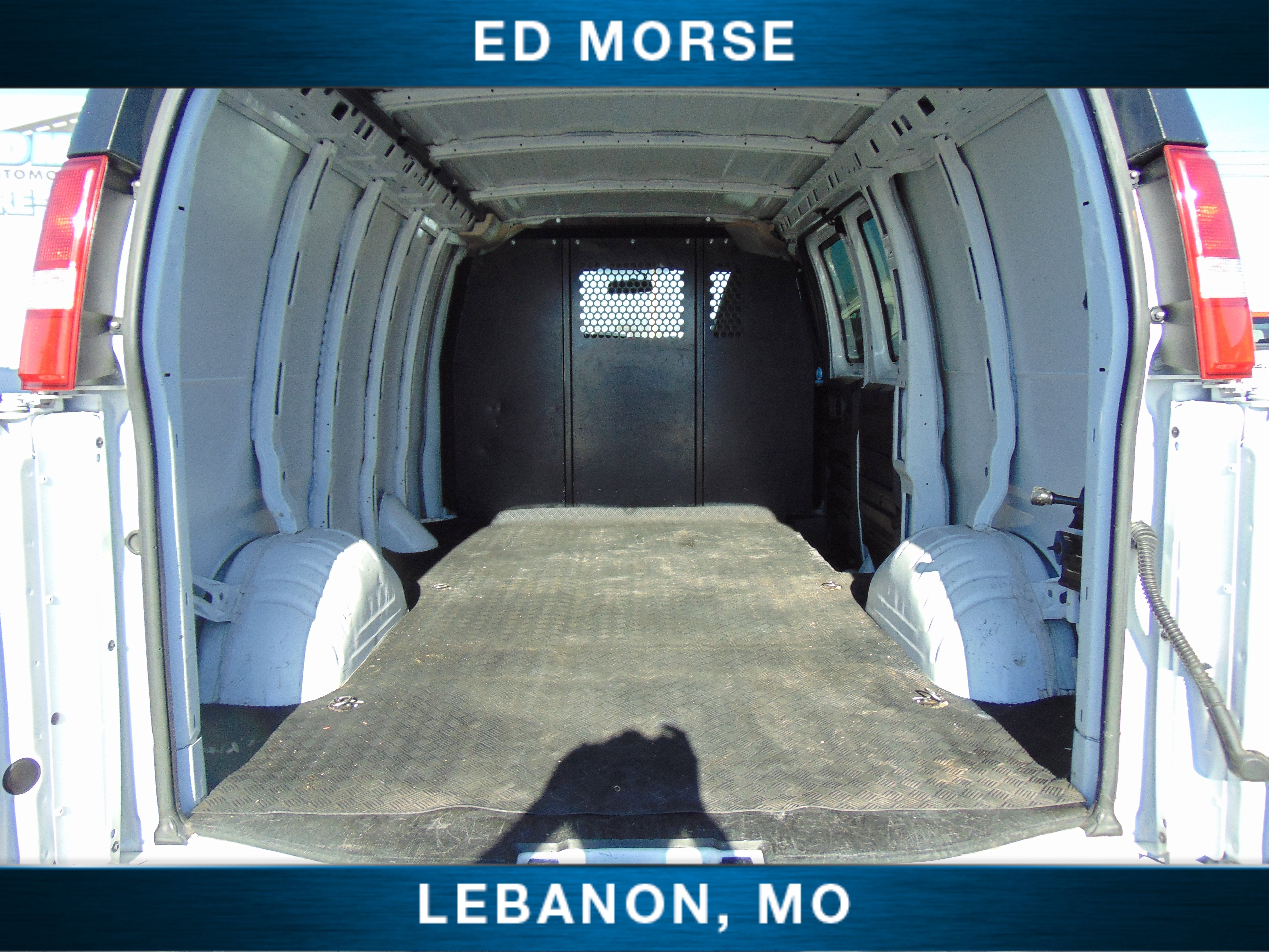 2022 Chevrolet Express Cargo 2500 WT