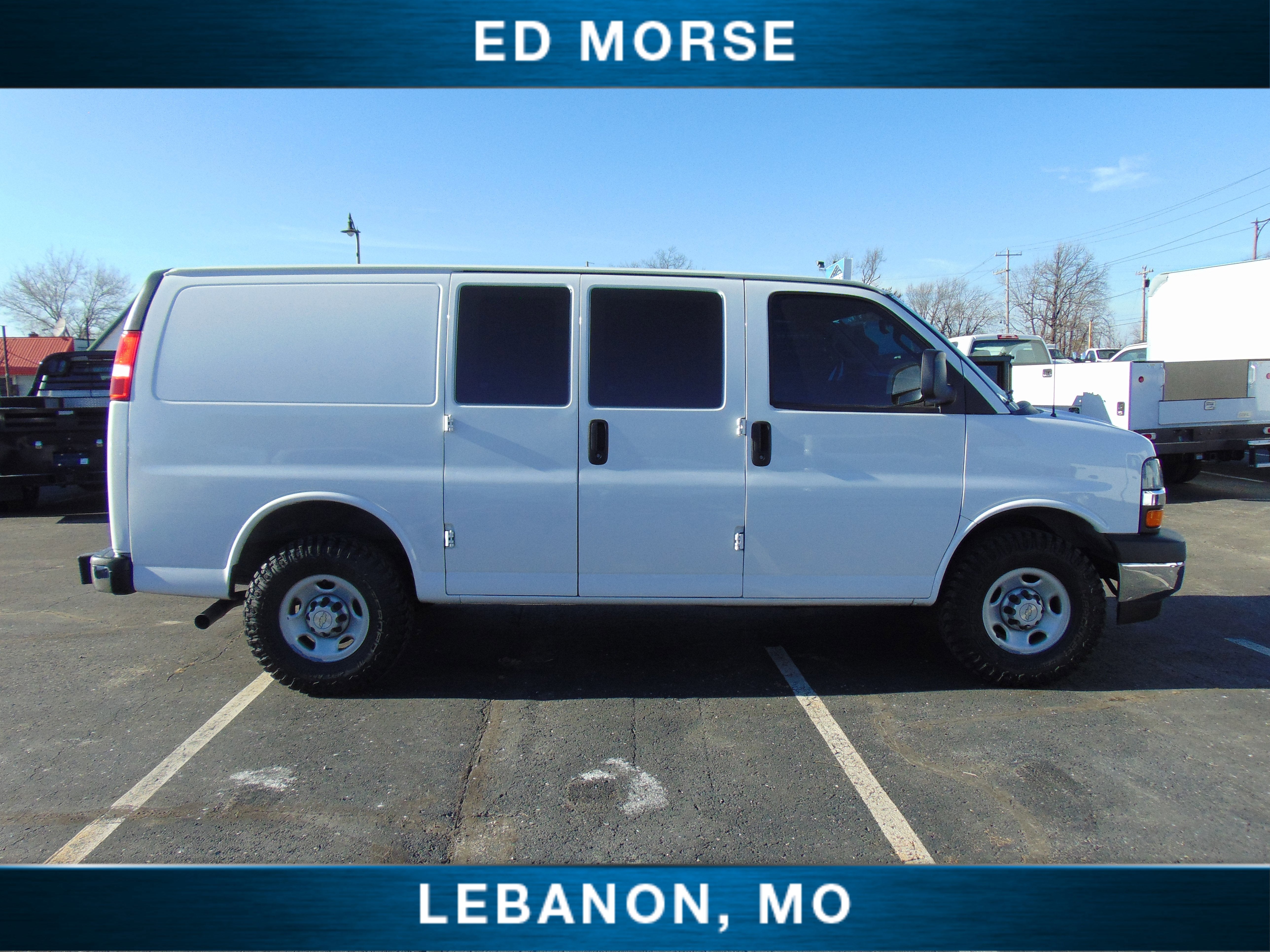 2022 Chevrolet Express Cargo 2500 WT