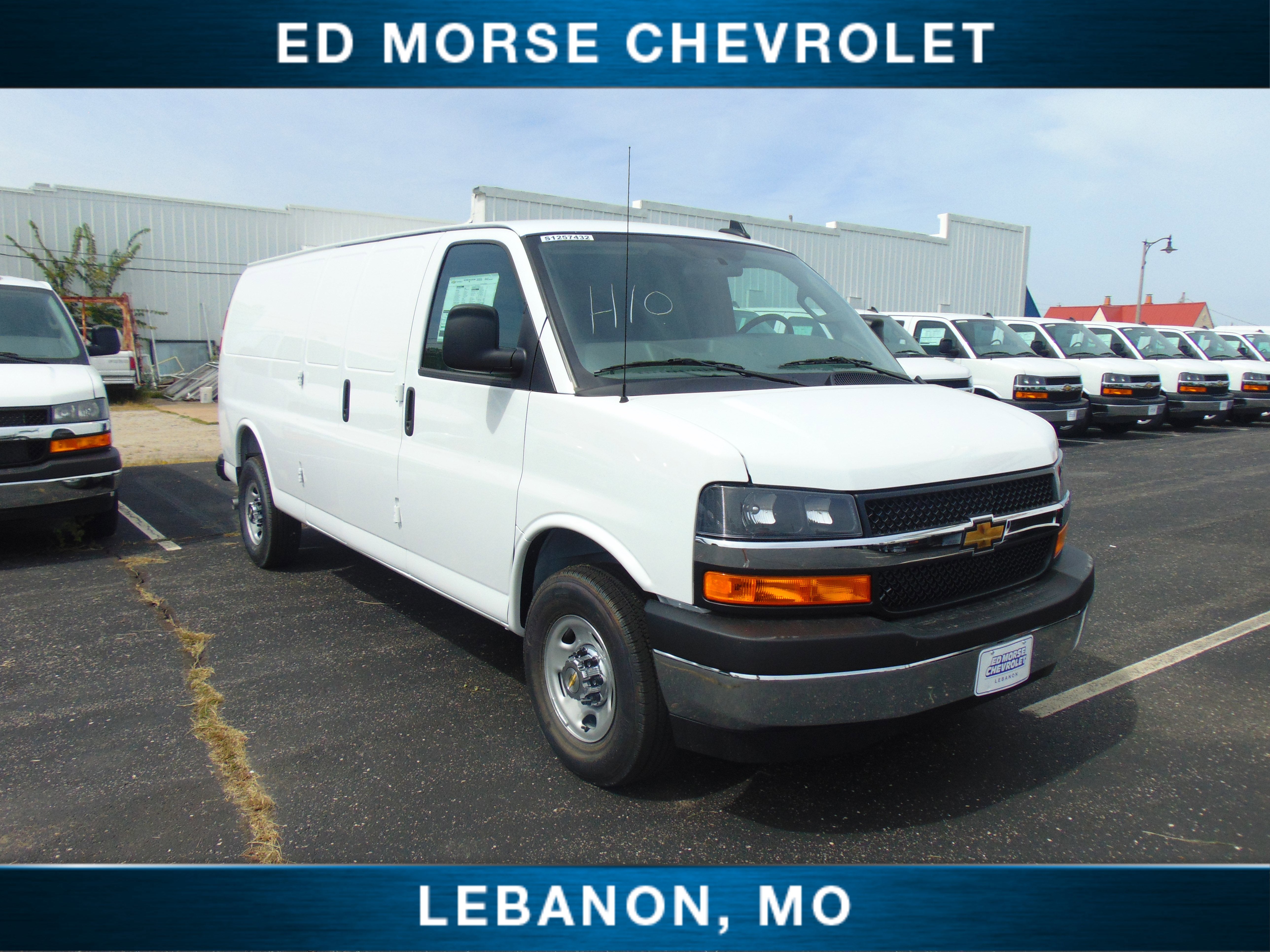 2025 Chevrolet Express Cargo 2500 WT