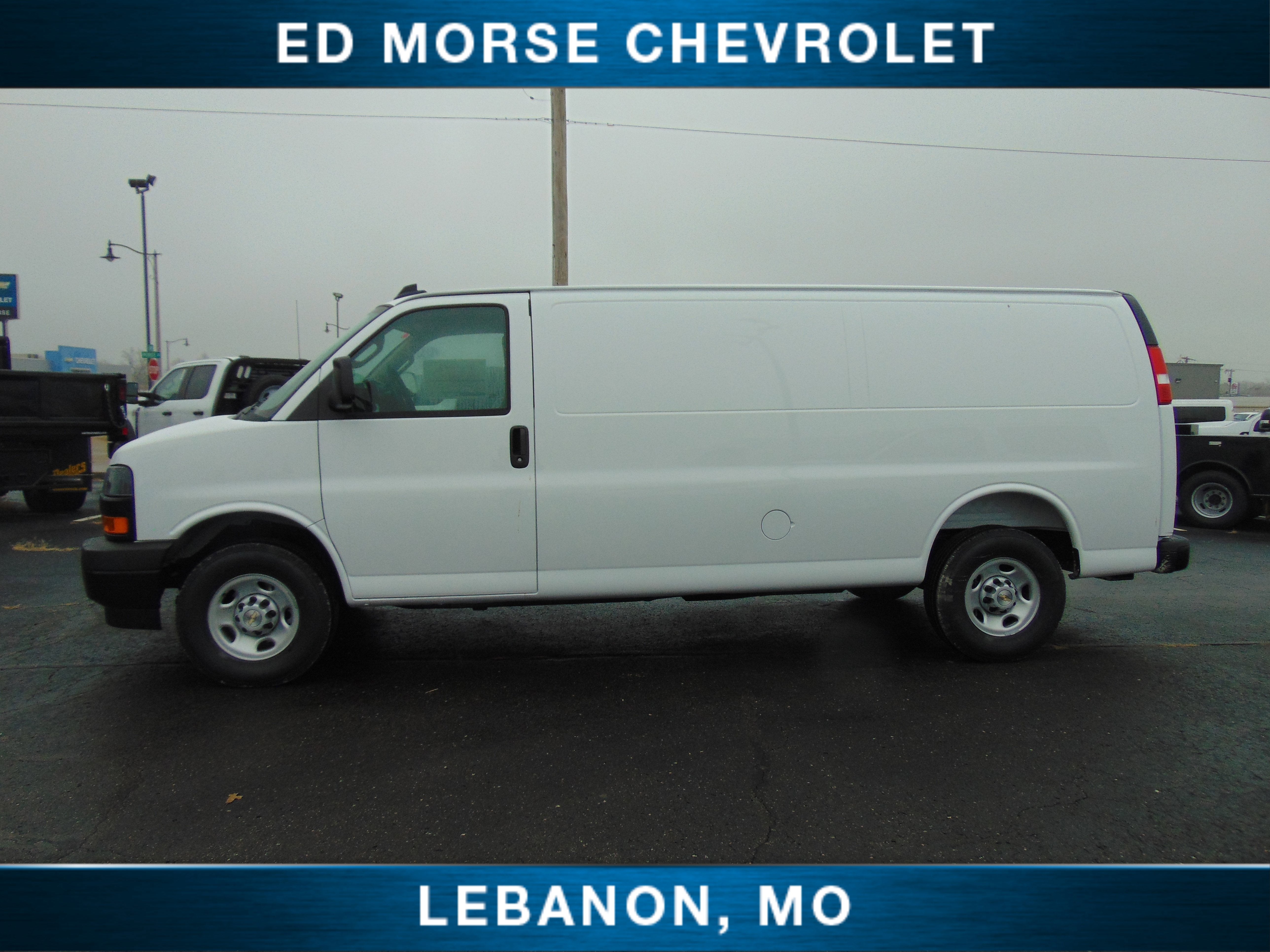 2025 Chevrolet Express Cargo 2500 WT
