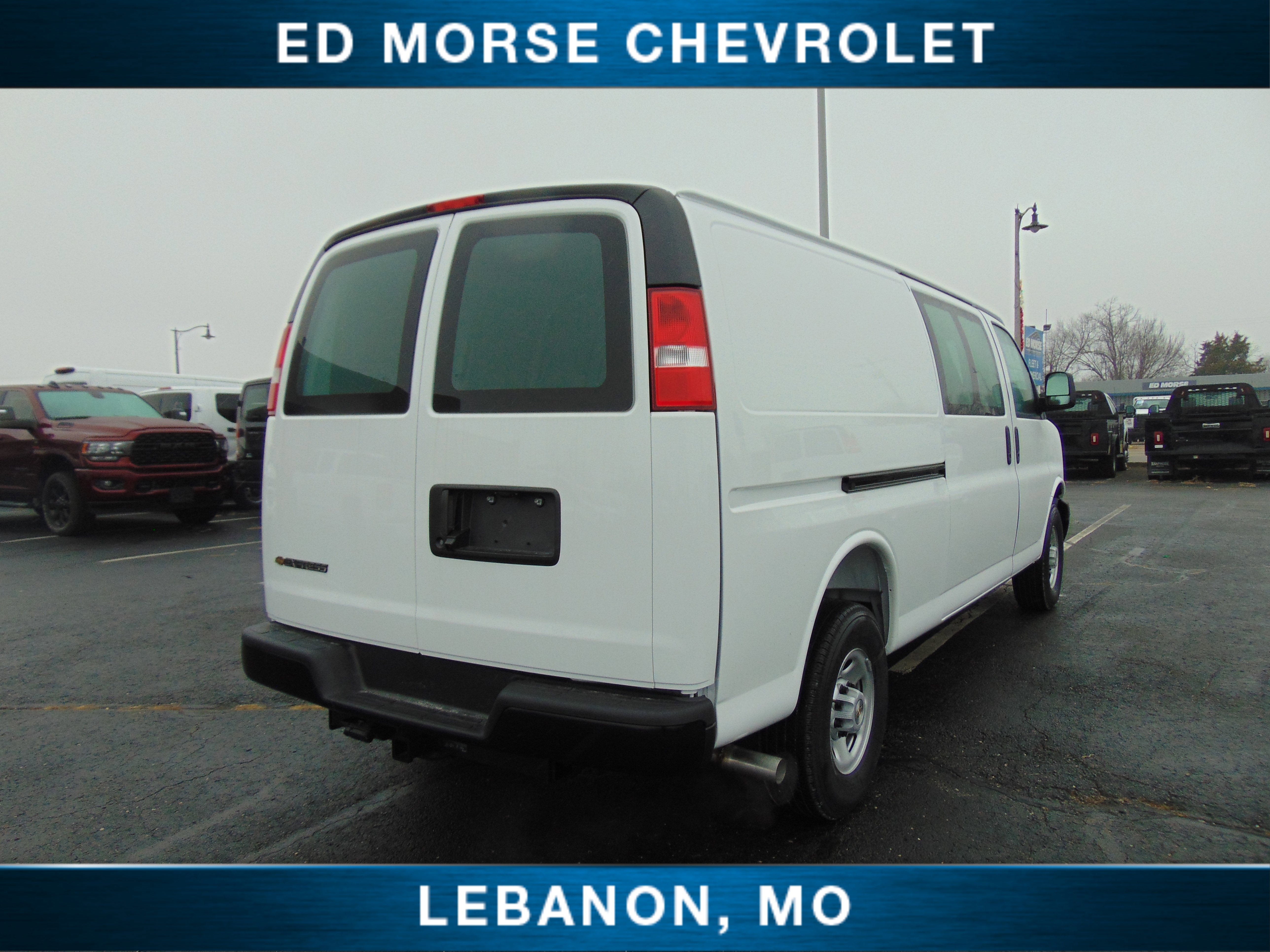 2025 Chevrolet Express Cargo 2500 WT