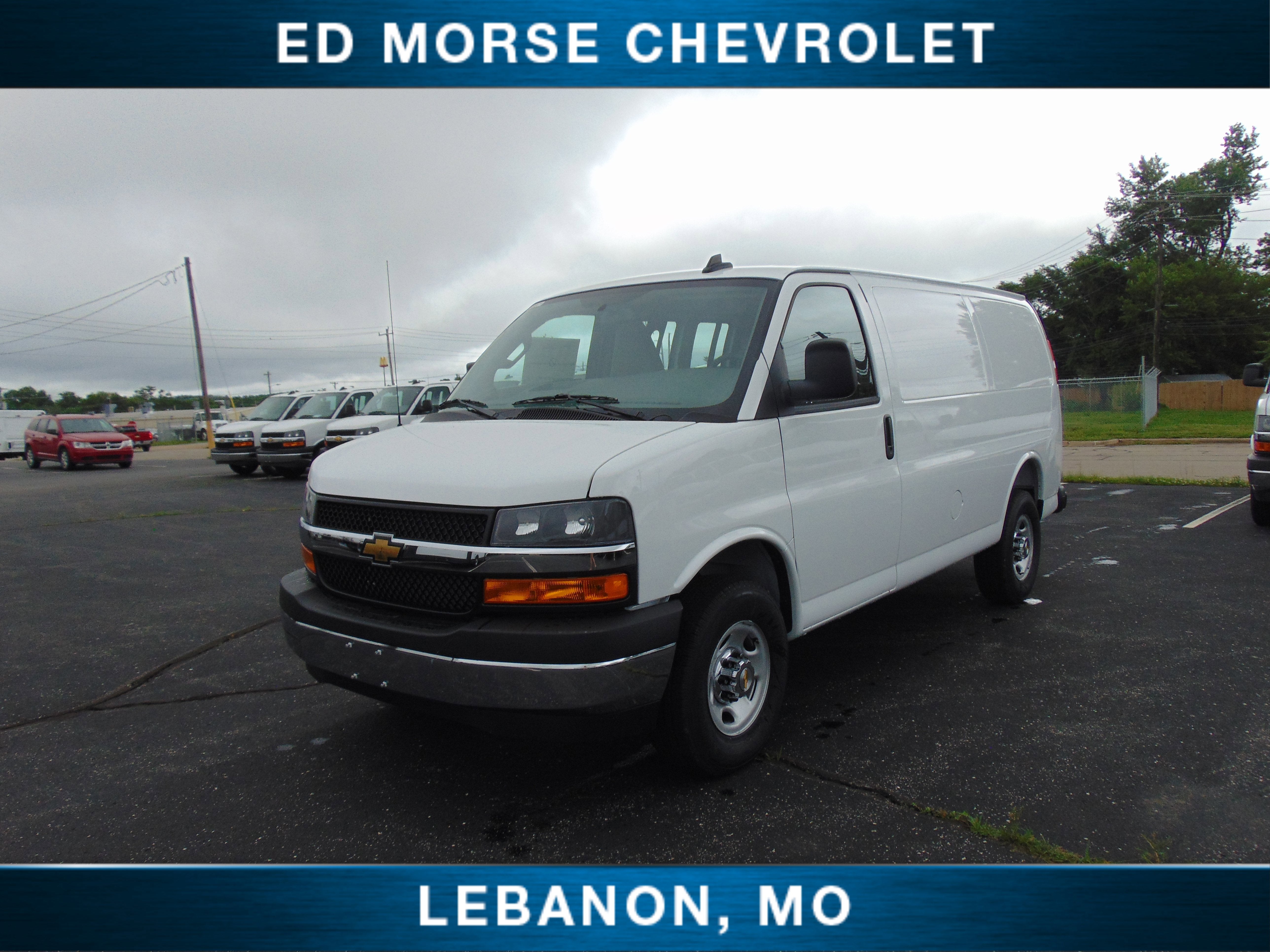 2025 Chevrolet Express Cargo 3500 WT
