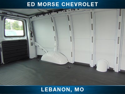 2025 Chevrolet Express Cargo 3500 WT