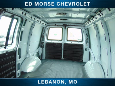 2025 Chevrolet Express Cargo WT