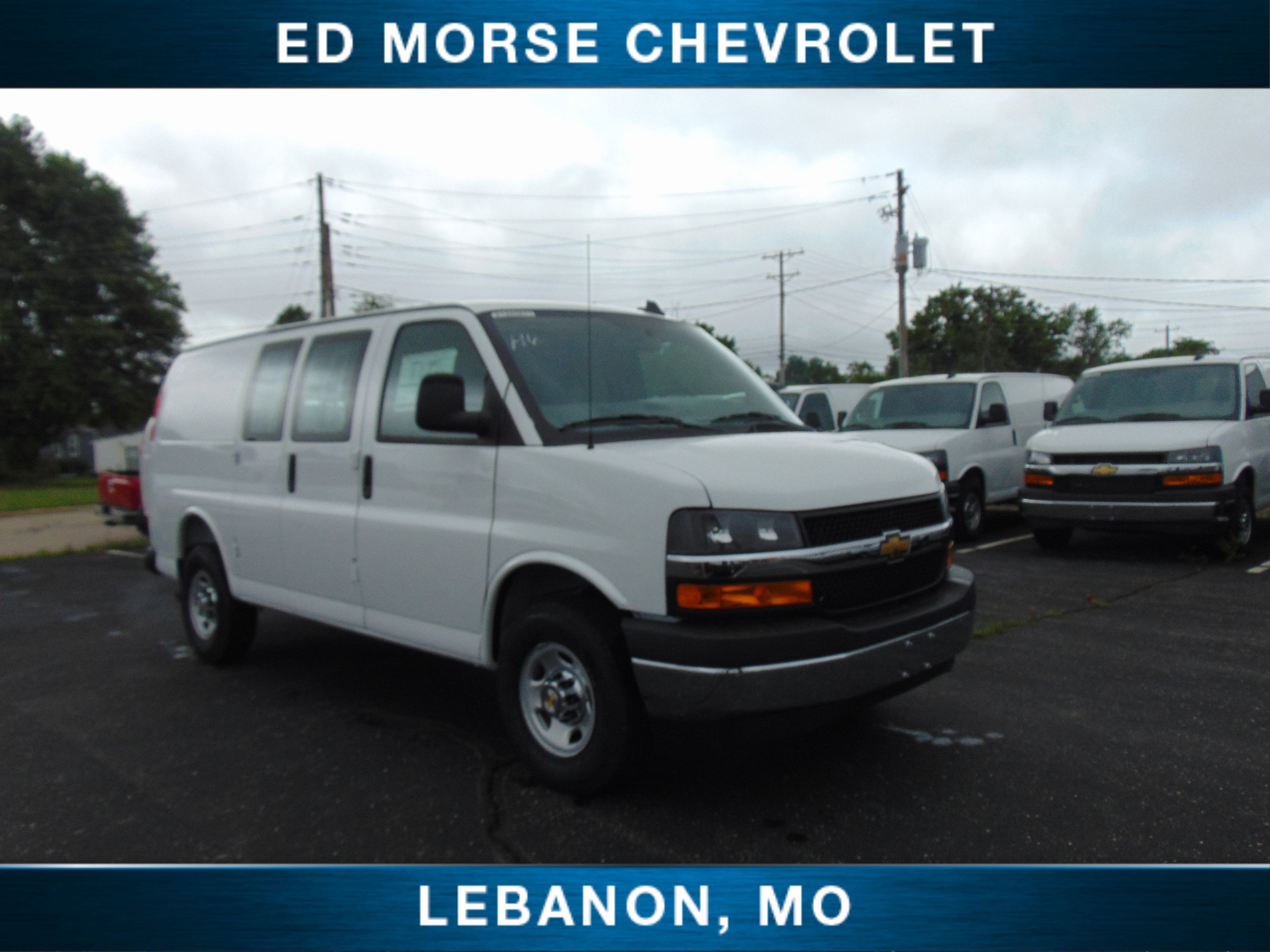 2025 Chevrolet Express Cargo 3500 WT