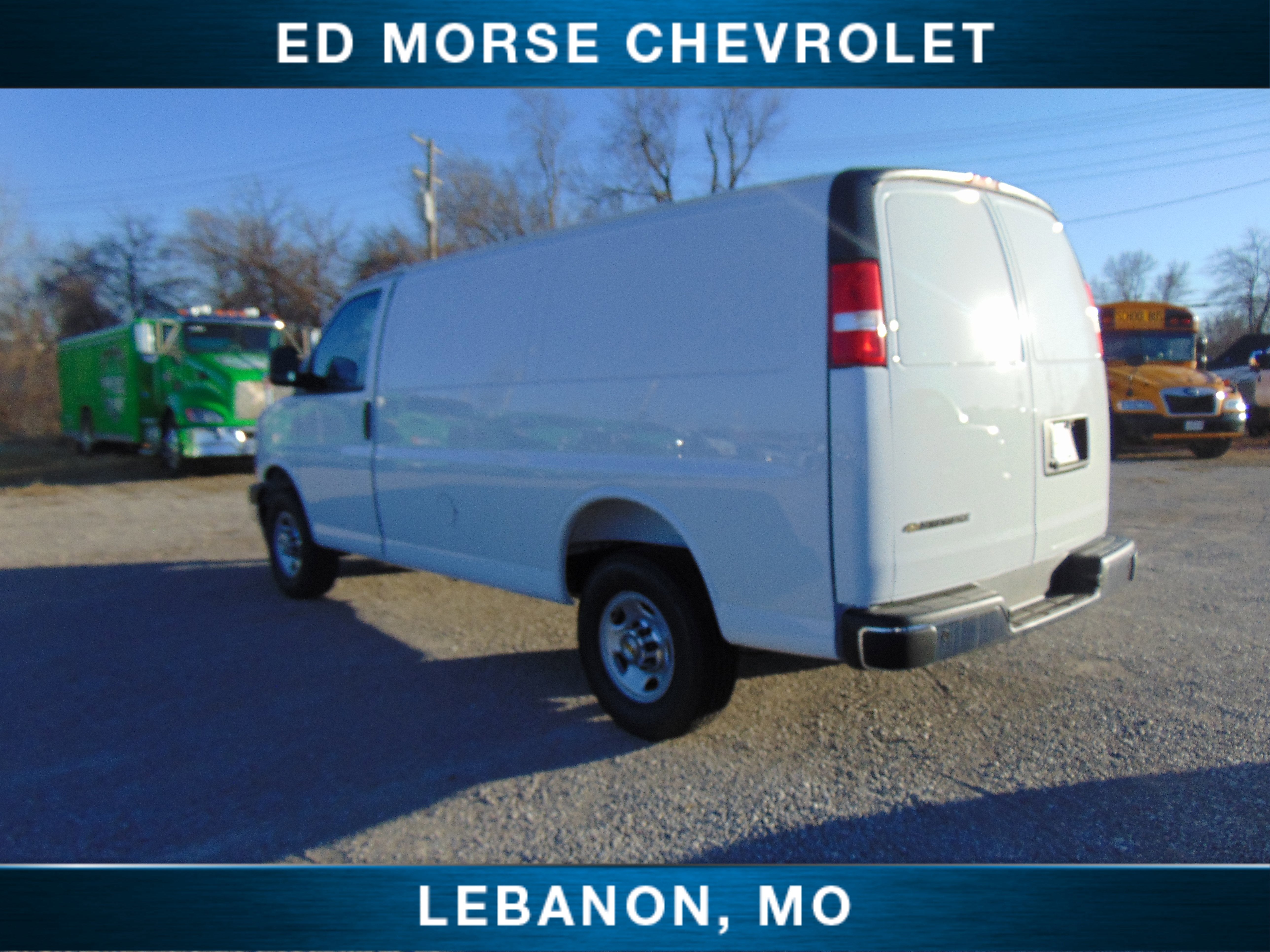 2025 Chevrolet Express Cargo 3500 WT
