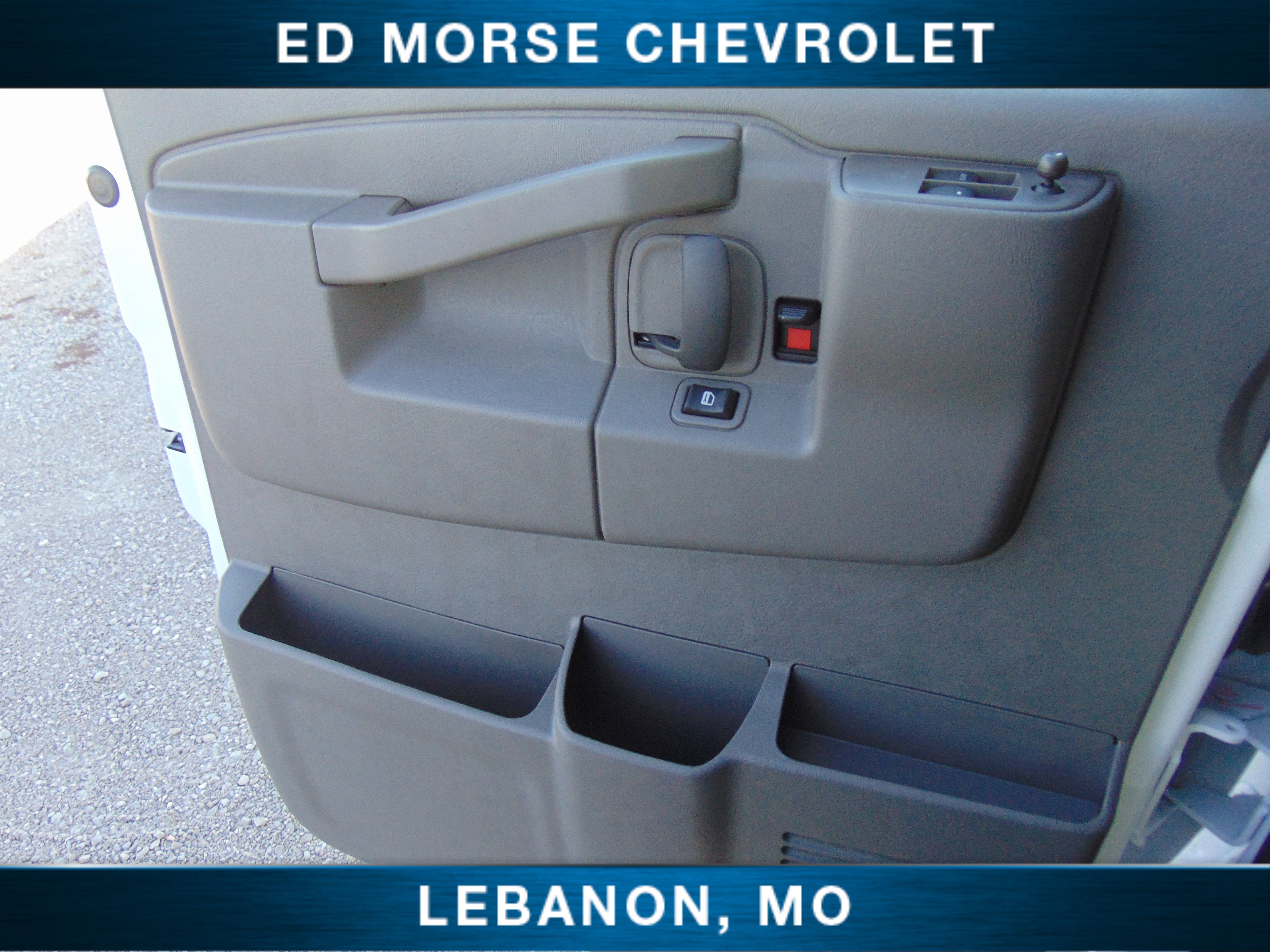 2025 Chevrolet Express Cargo 3500 WT