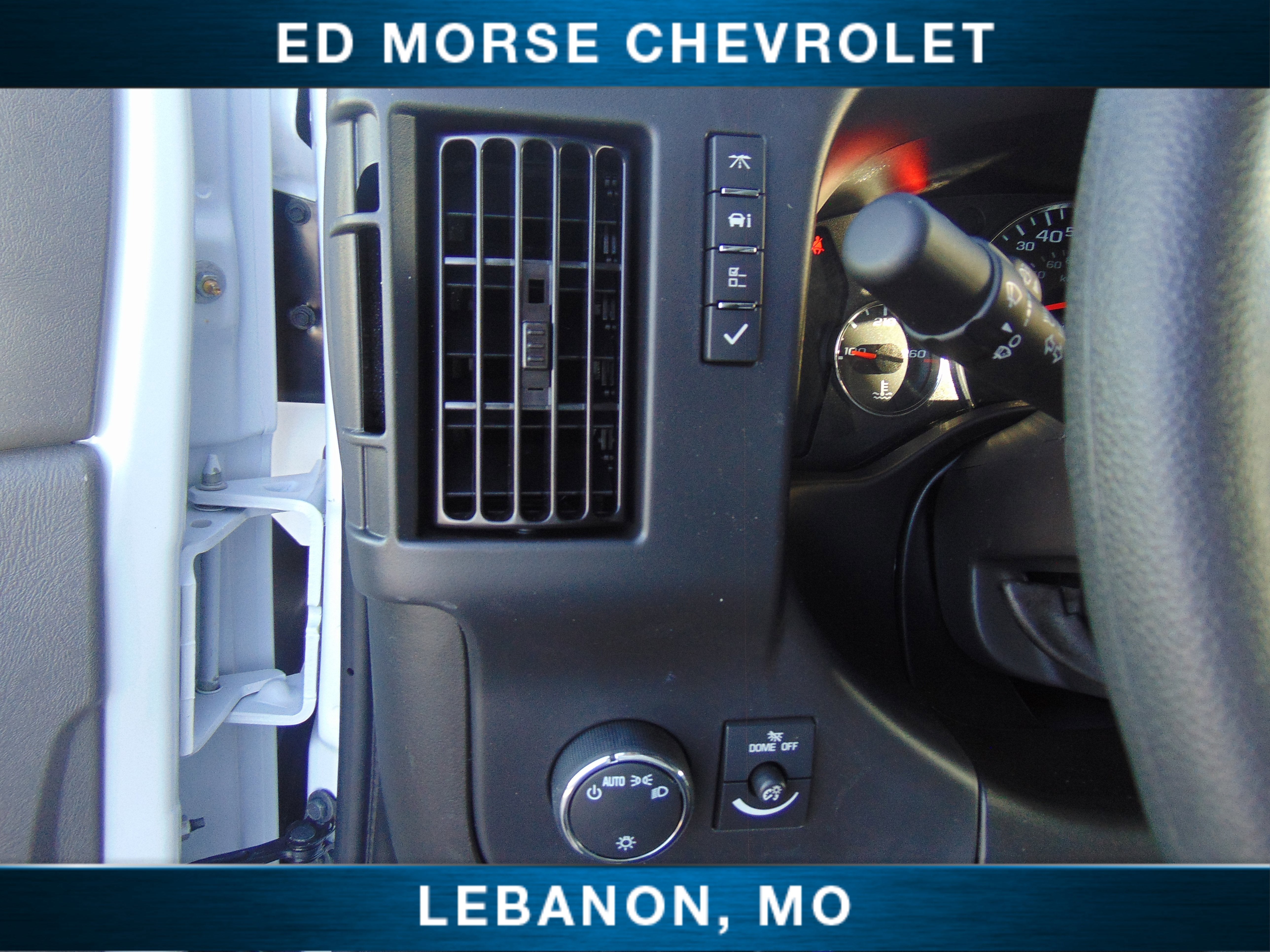 2025 Chevrolet Express Cargo 3500 WT