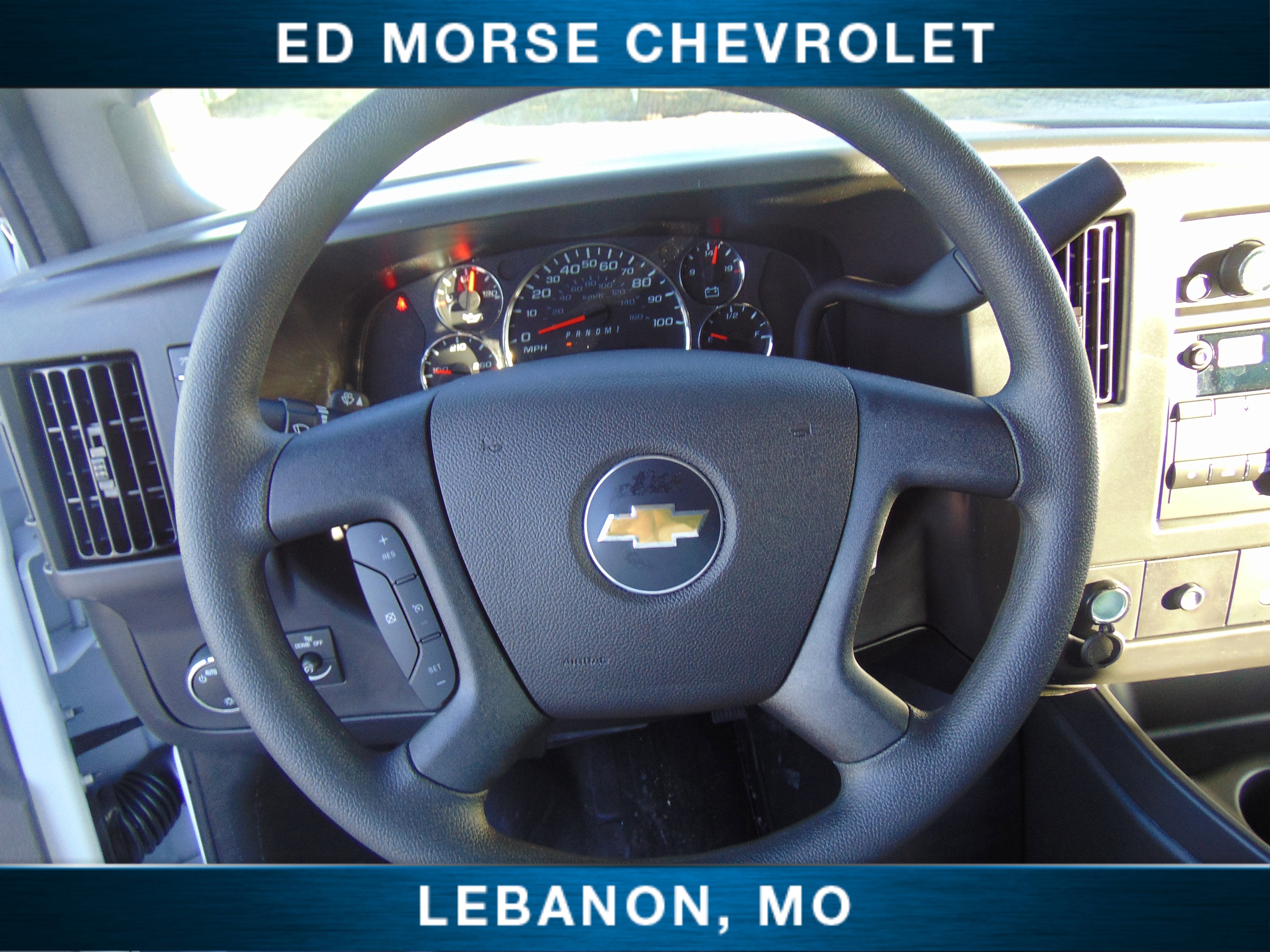 2025 Chevrolet Express Cargo 3500 WT