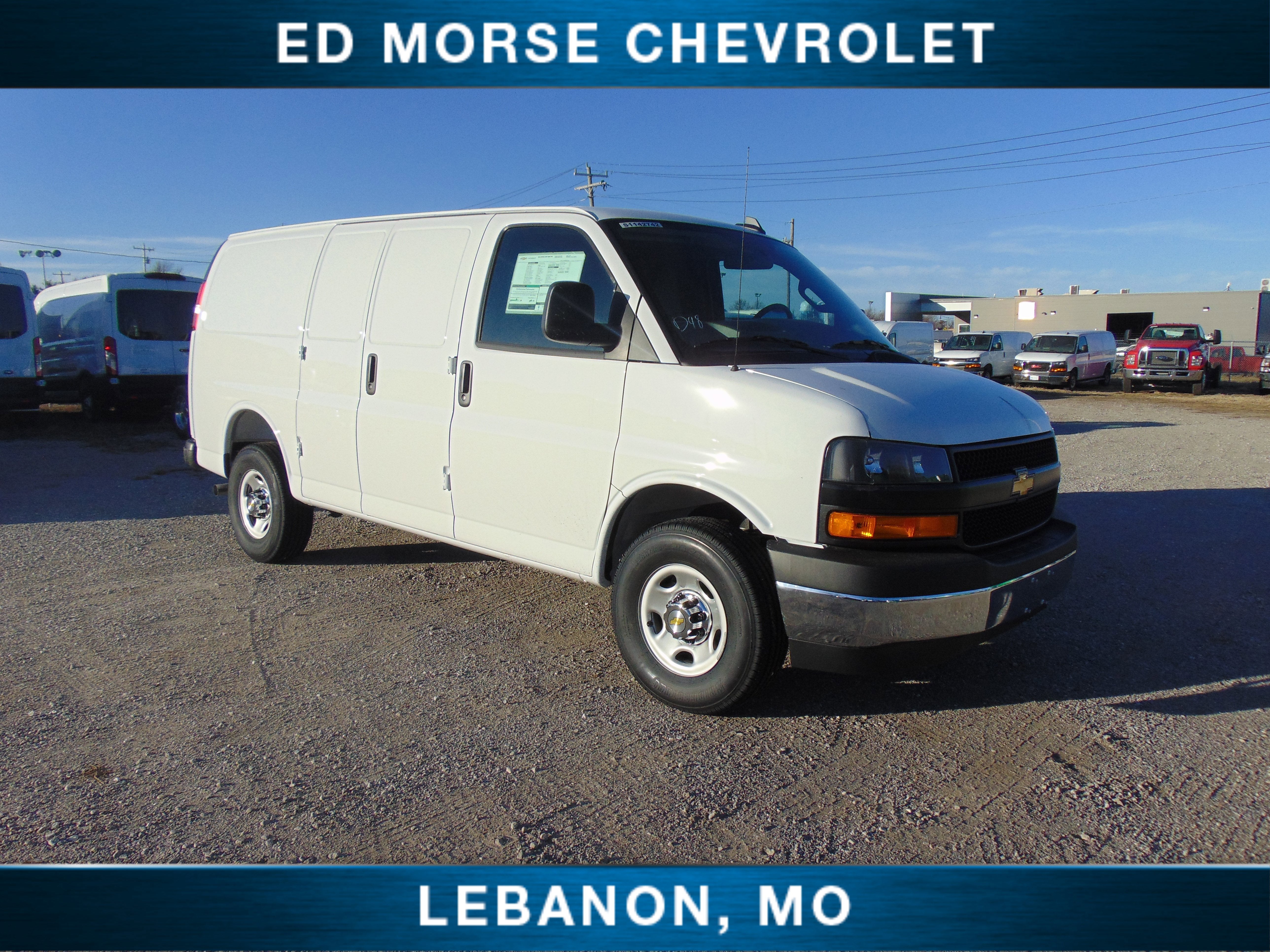 2025 Chevrolet Express Cargo 3500 WT