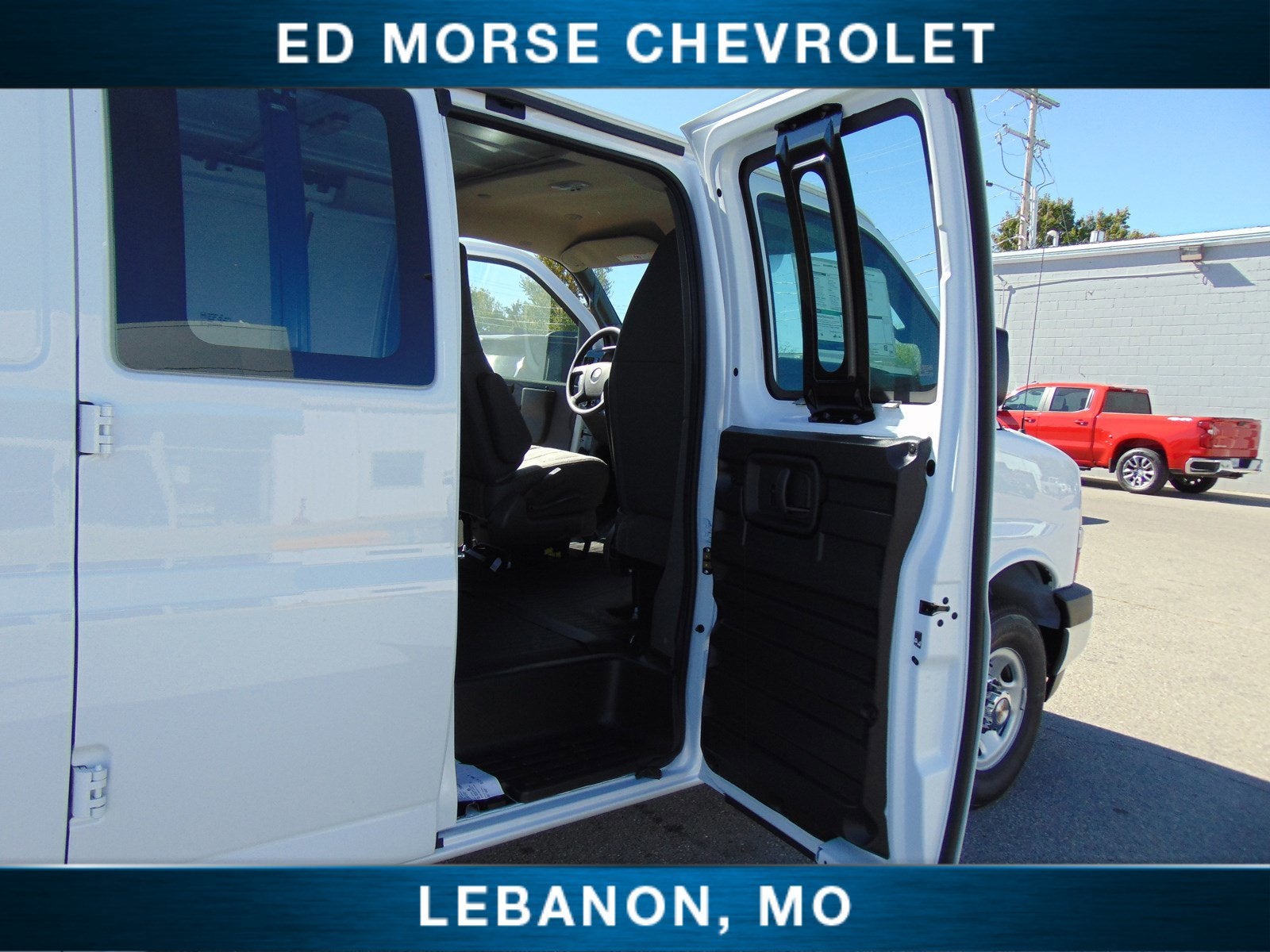 2024 Chevrolet Express Cargo 3500 WT