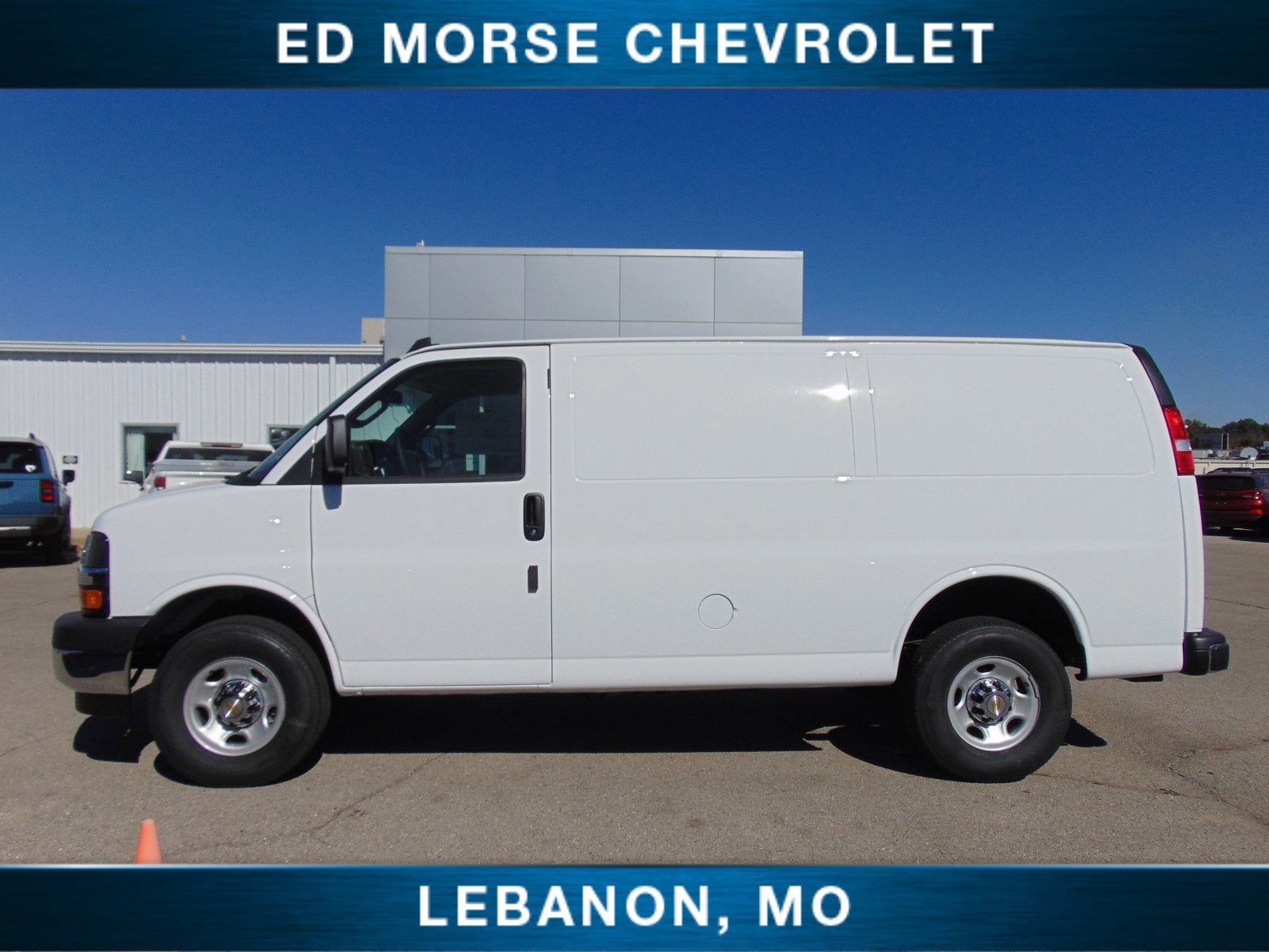 2024 Chevrolet Express Cargo 3500 WT