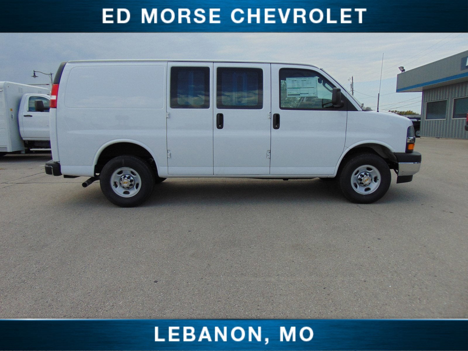 2024 Chevrolet Express Cargo 3500 WT