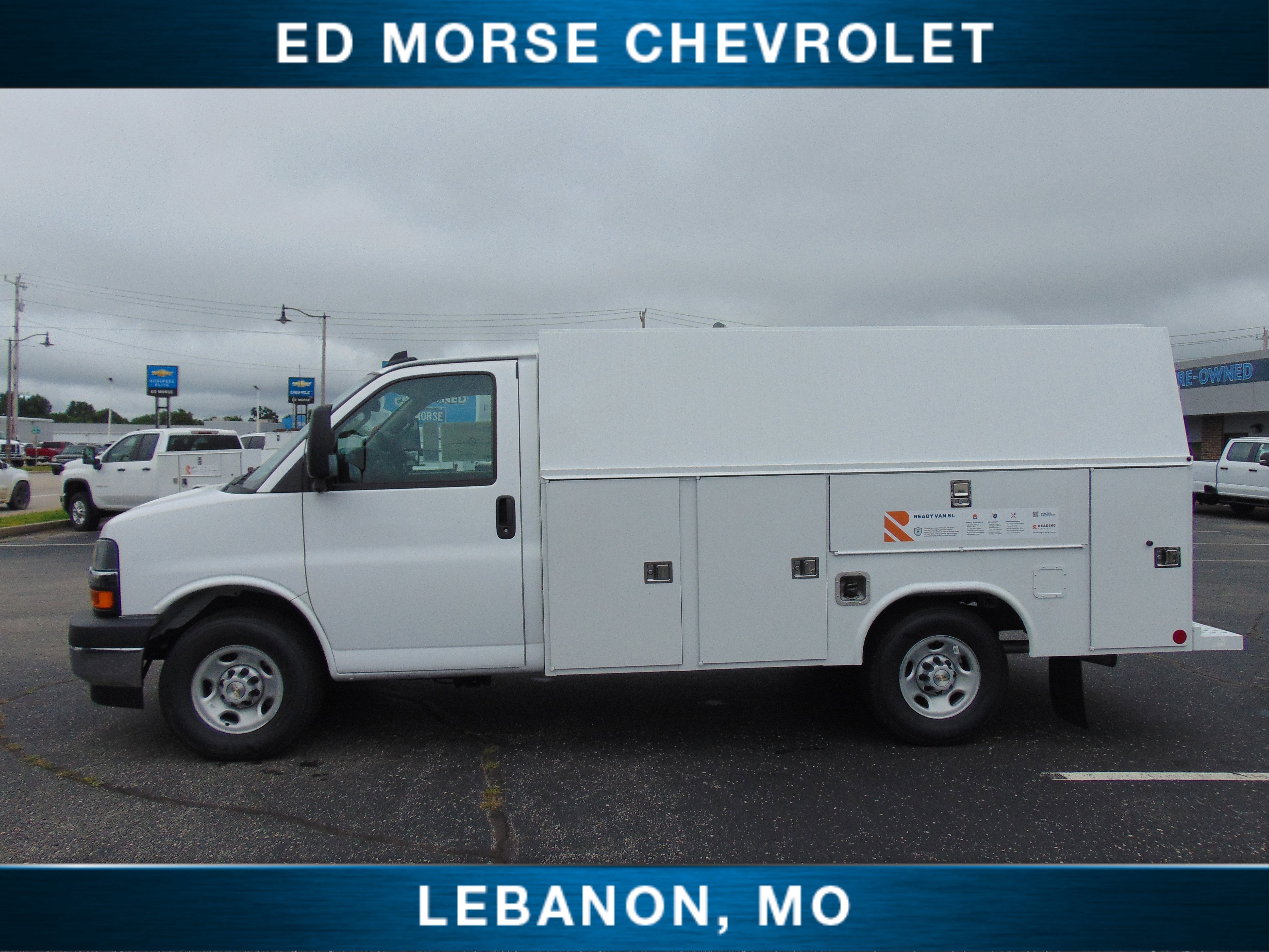 2025 Chevrolet Express Cutaway 3500 1WT