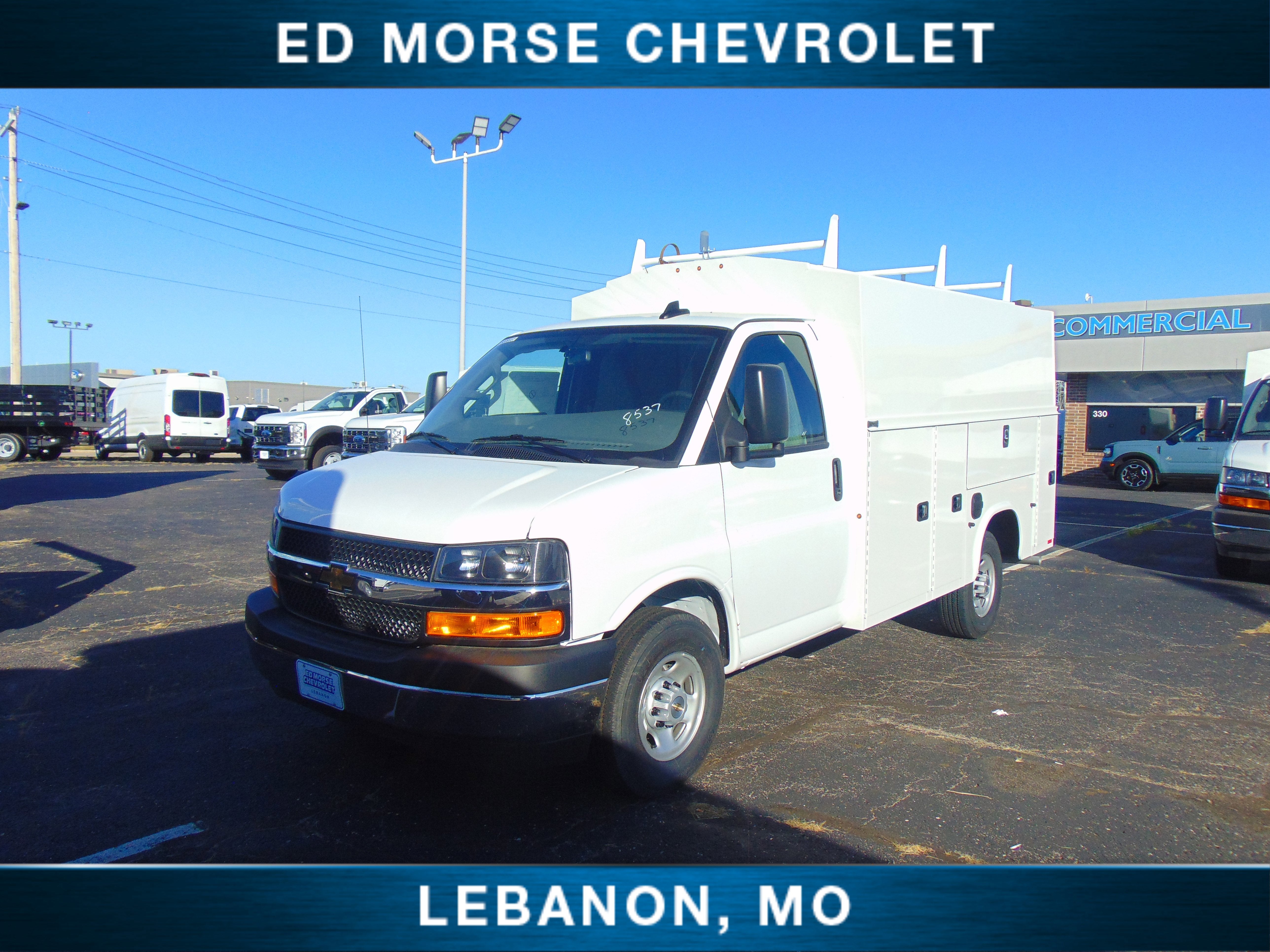 2025 Chevrolet Express Cutaway 3500 1WT