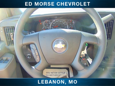 2025 Chevrolet Express Cutaway 3500 1WT