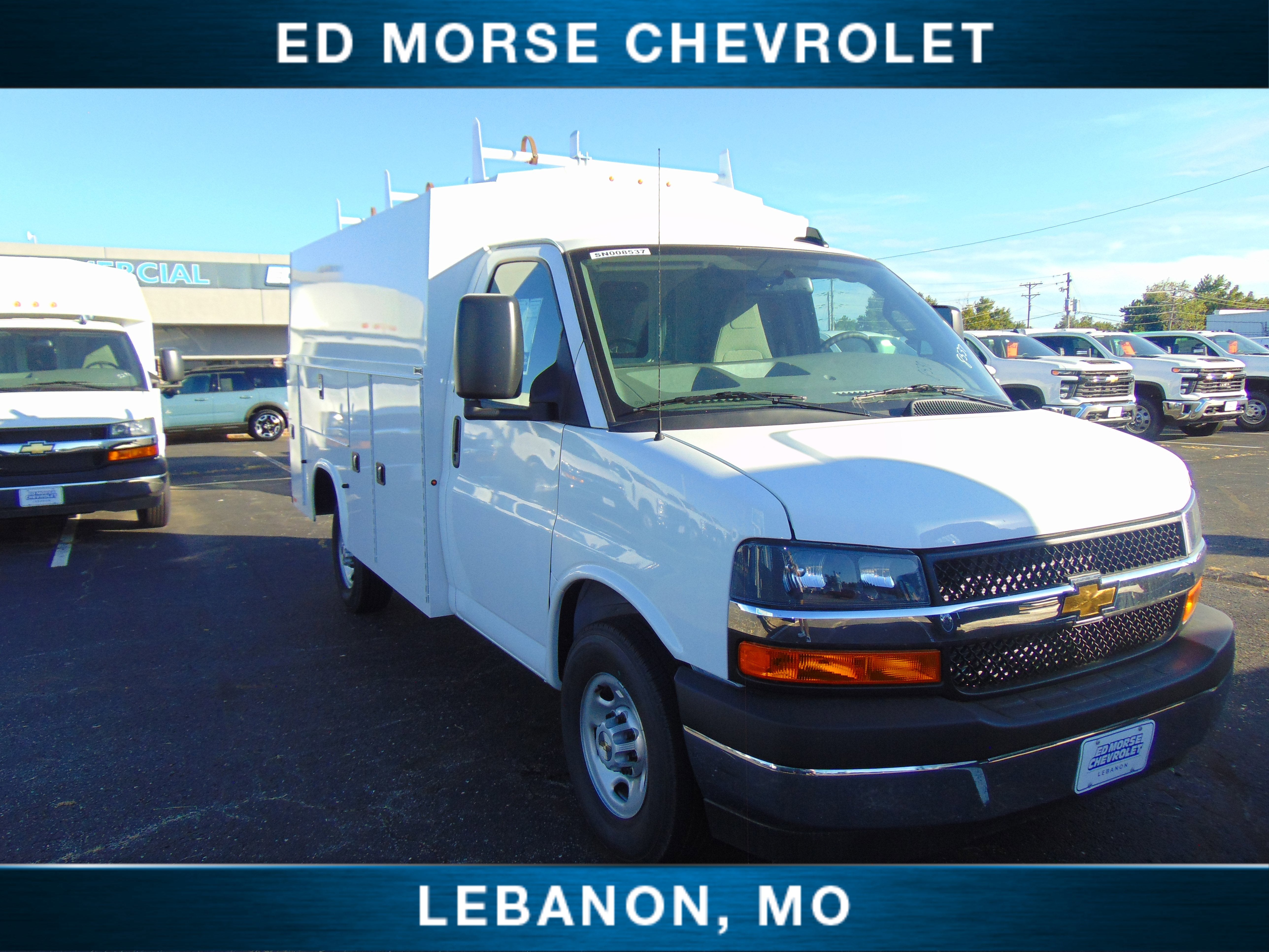 2025 Chevrolet Express Cutaway 3500 1WT