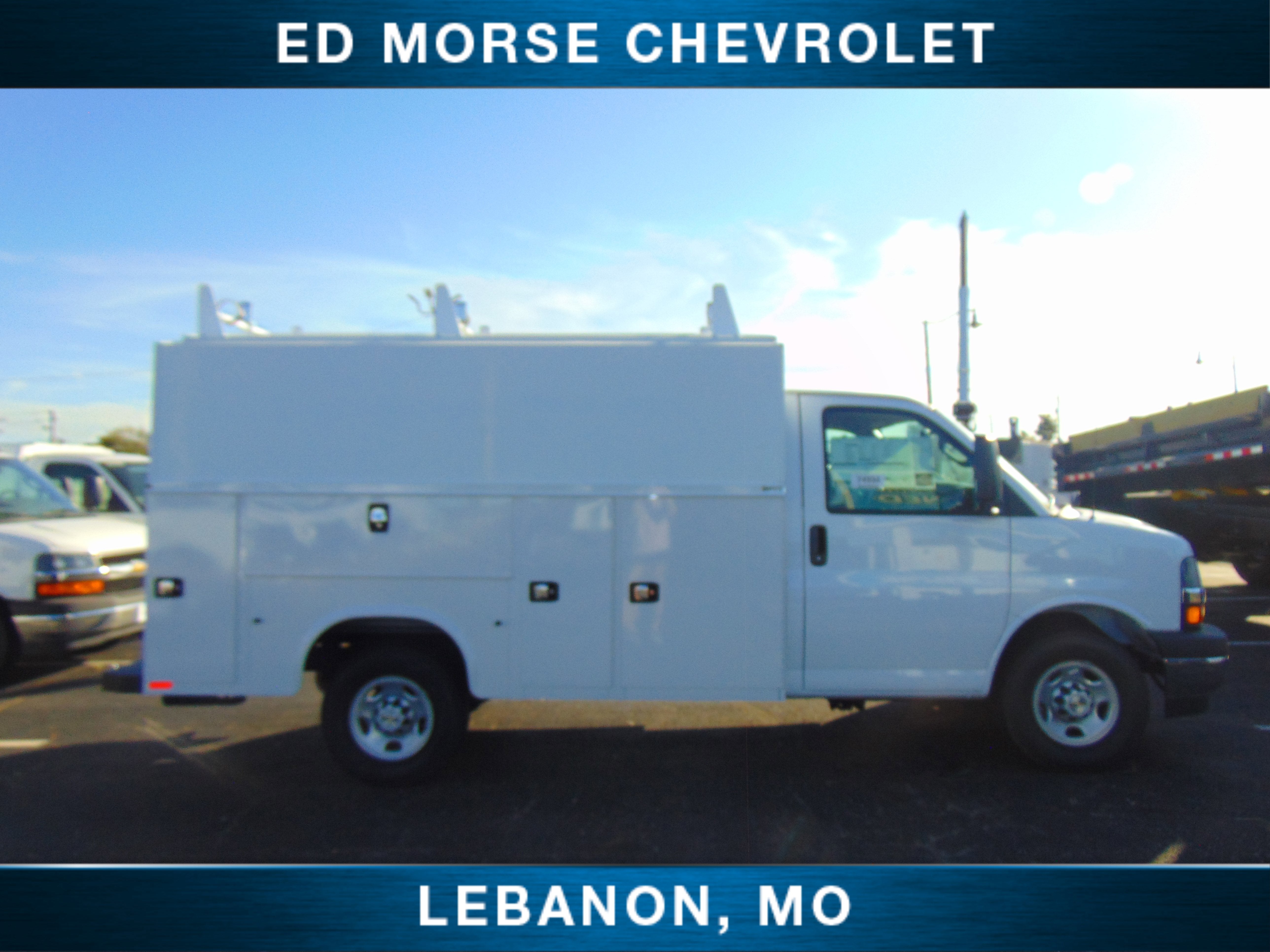 2025 Chevrolet Express Cutaway 3500 1WT