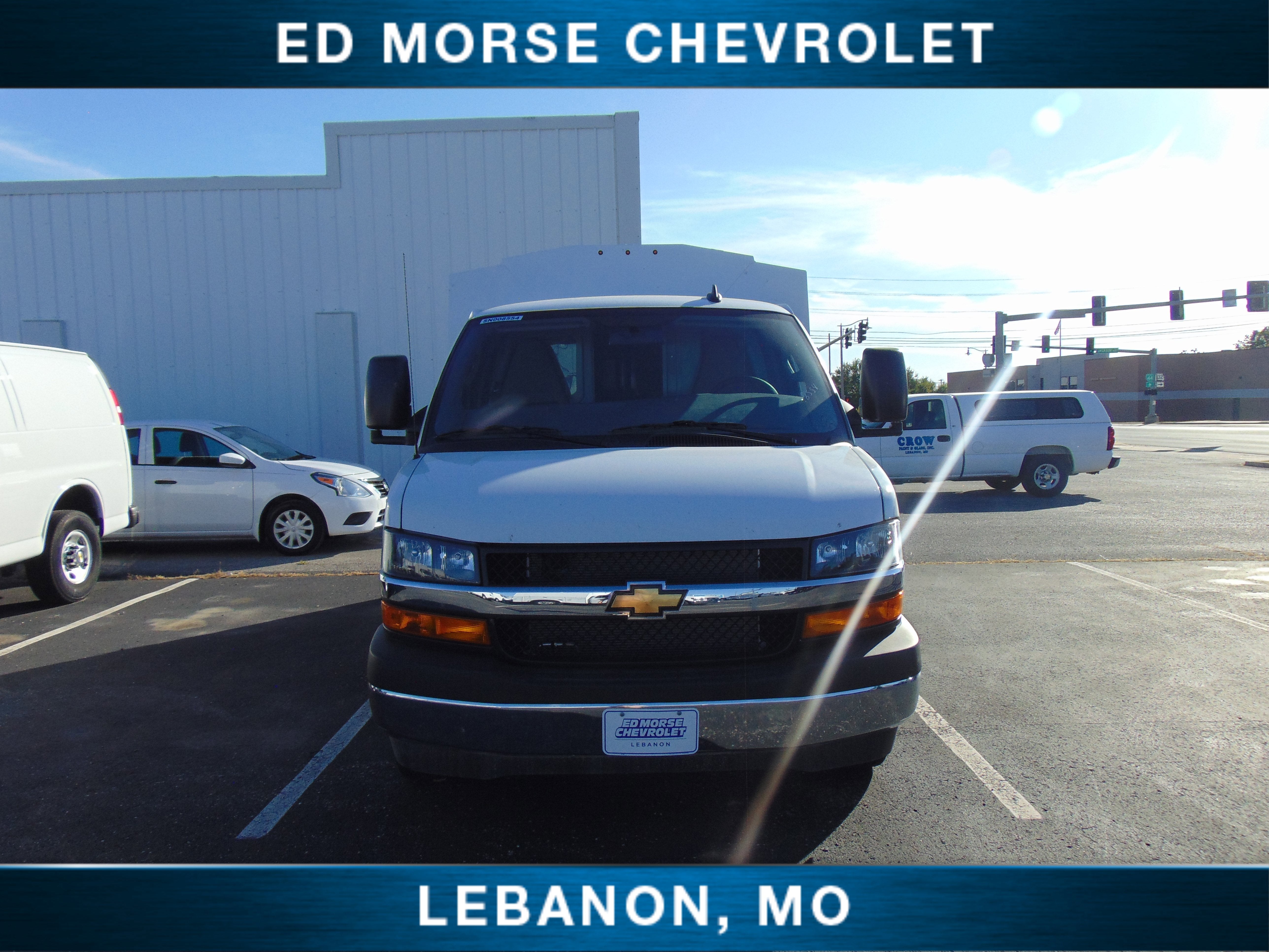 2025 Chevrolet Express Cutaway 3500 1WT