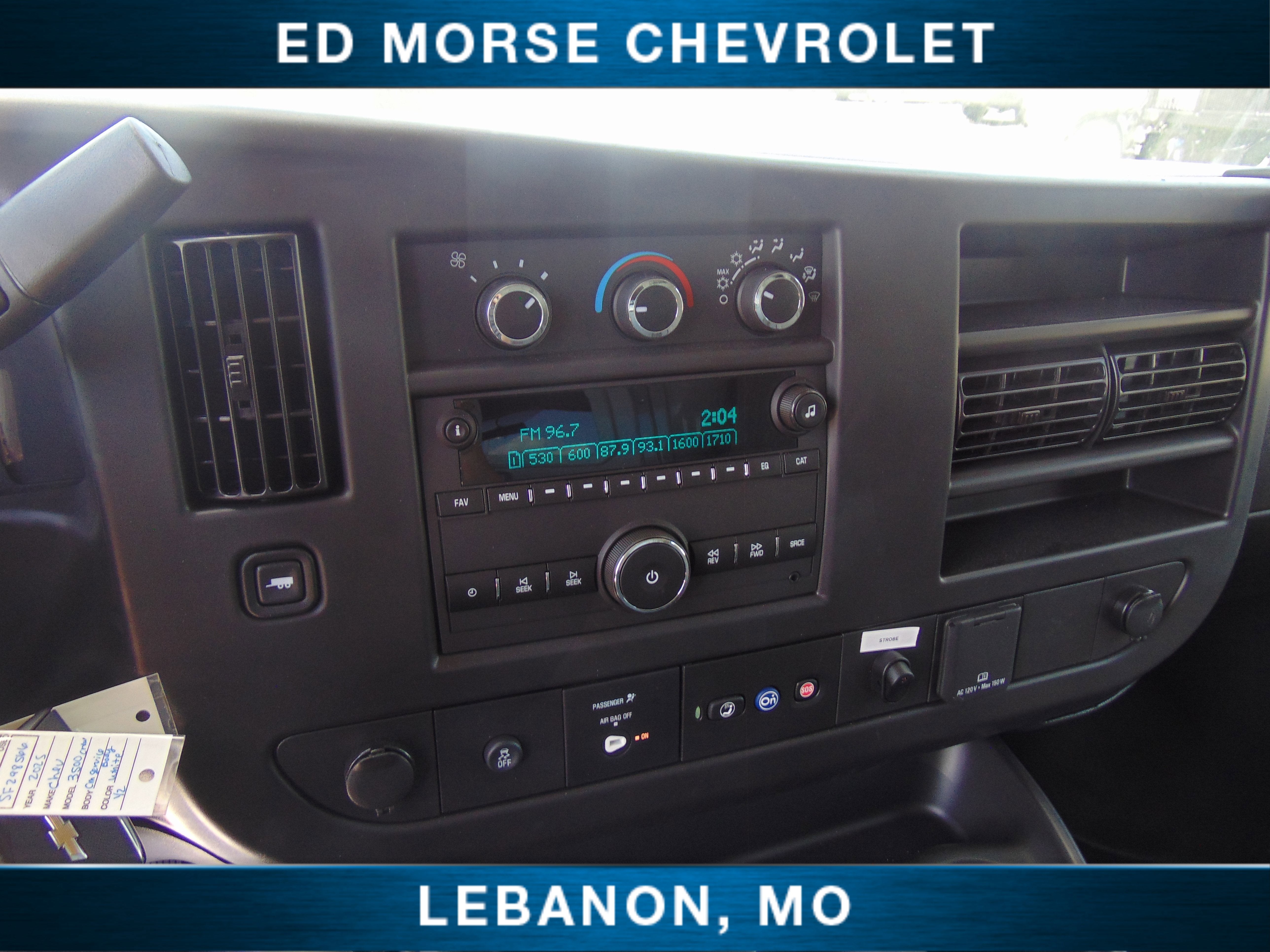 2025 Chevrolet Express Cutaway 3500 1WT