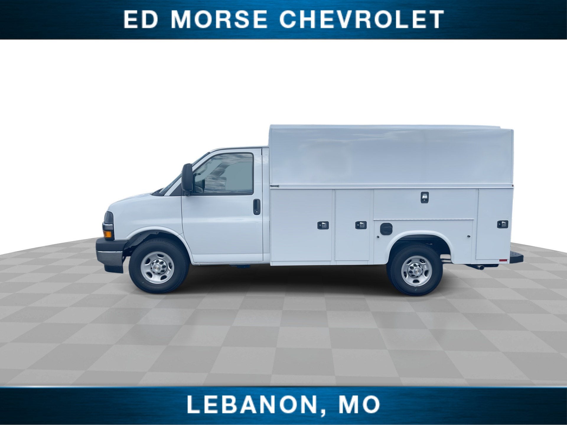 2026 Chevrolet Express Cutaway 3500 1WT