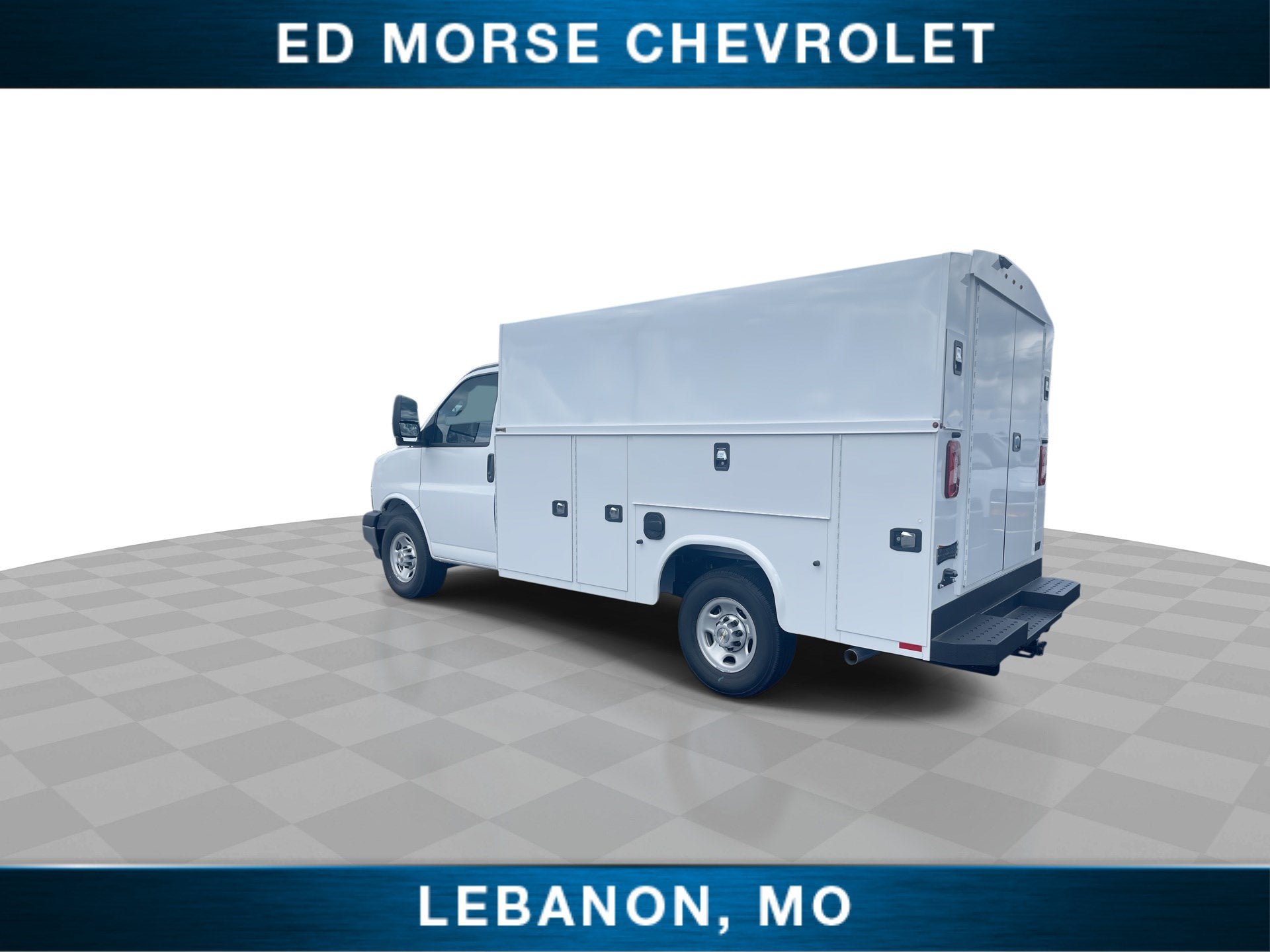 2026 Chevrolet Express Cutaway 3500 1WT