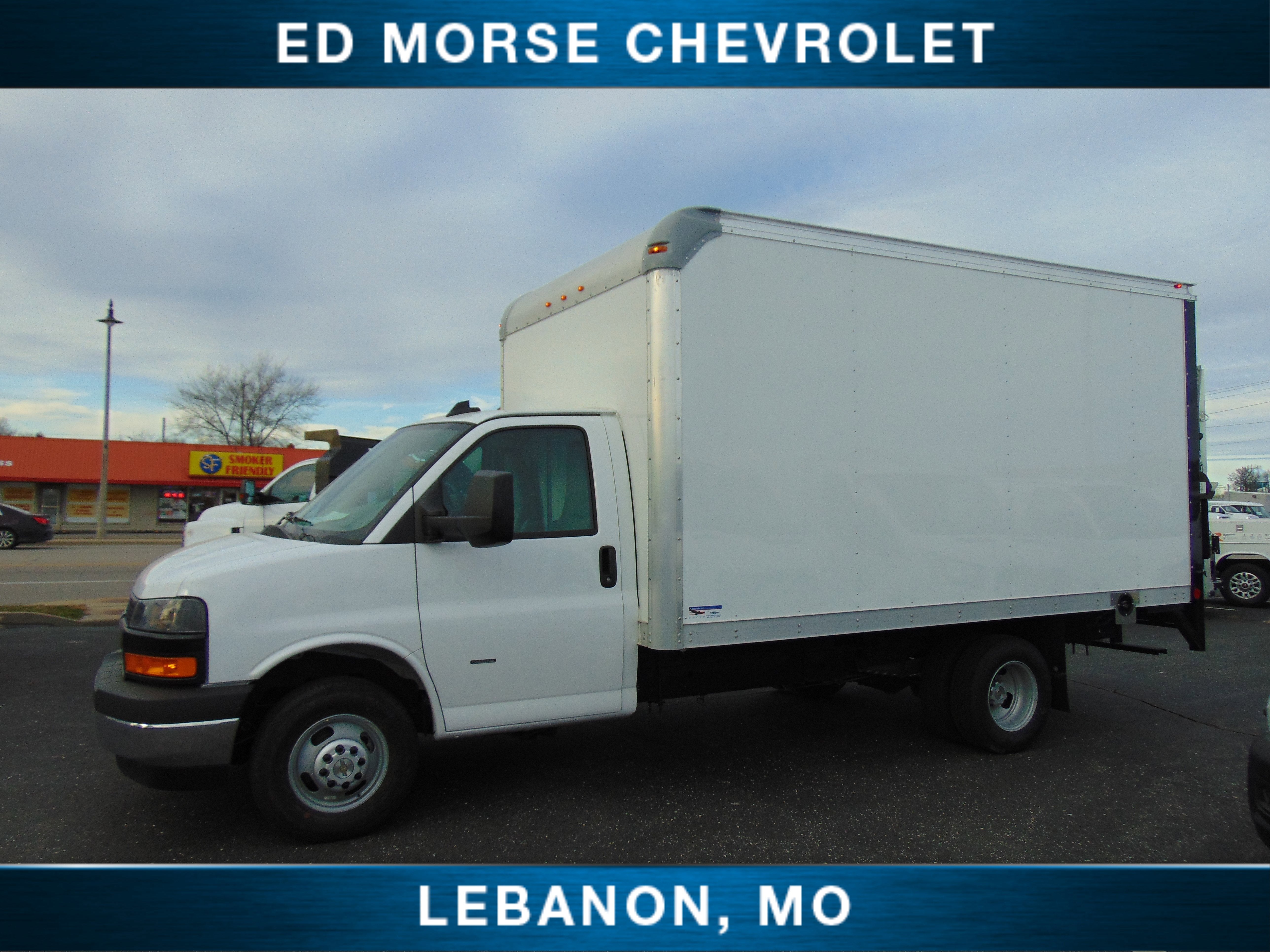 2025 Chevrolet Express Cutaway 3500 1WT