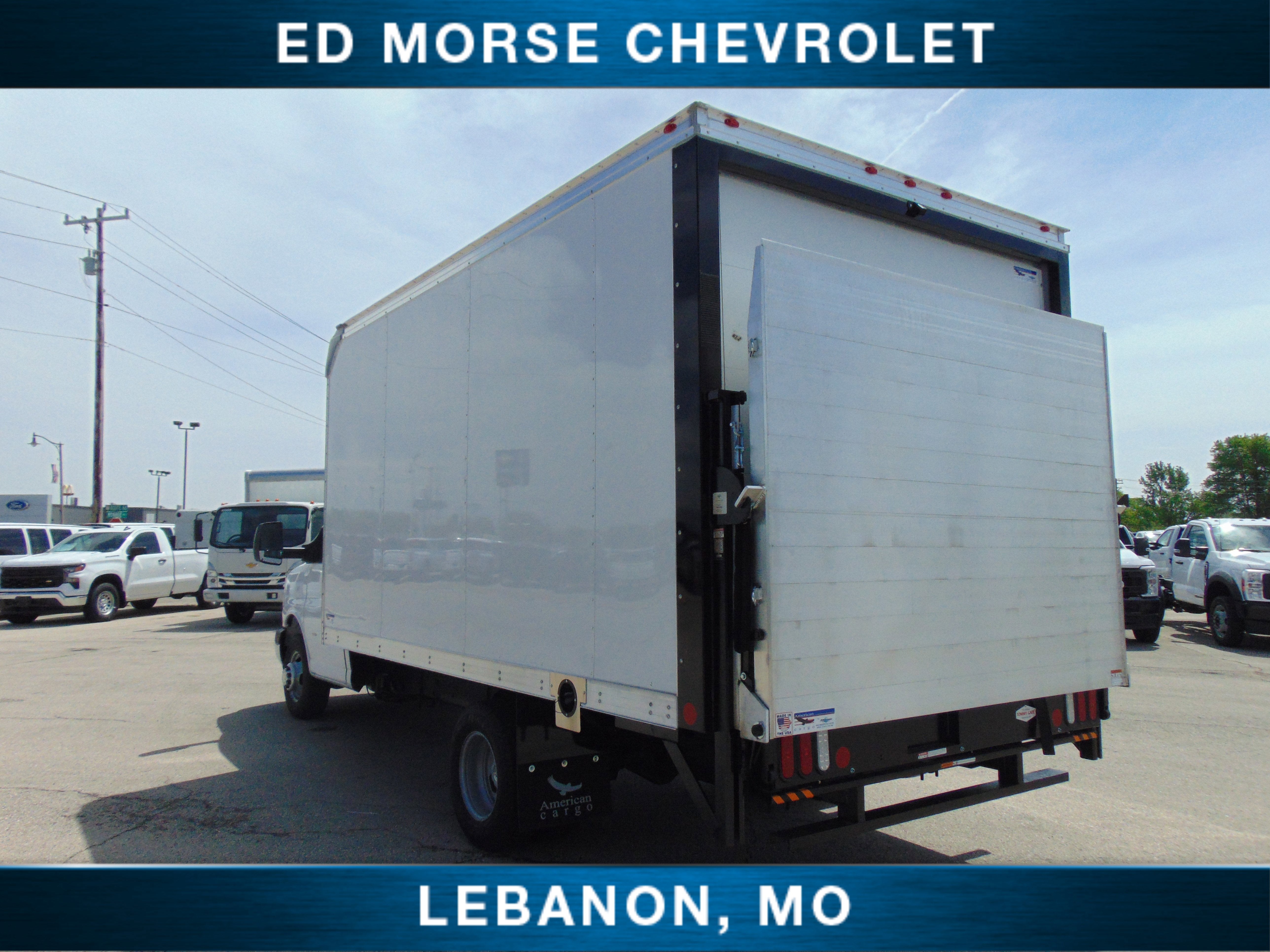 2026 Chevrolet Express Cutaway 3500 1WT